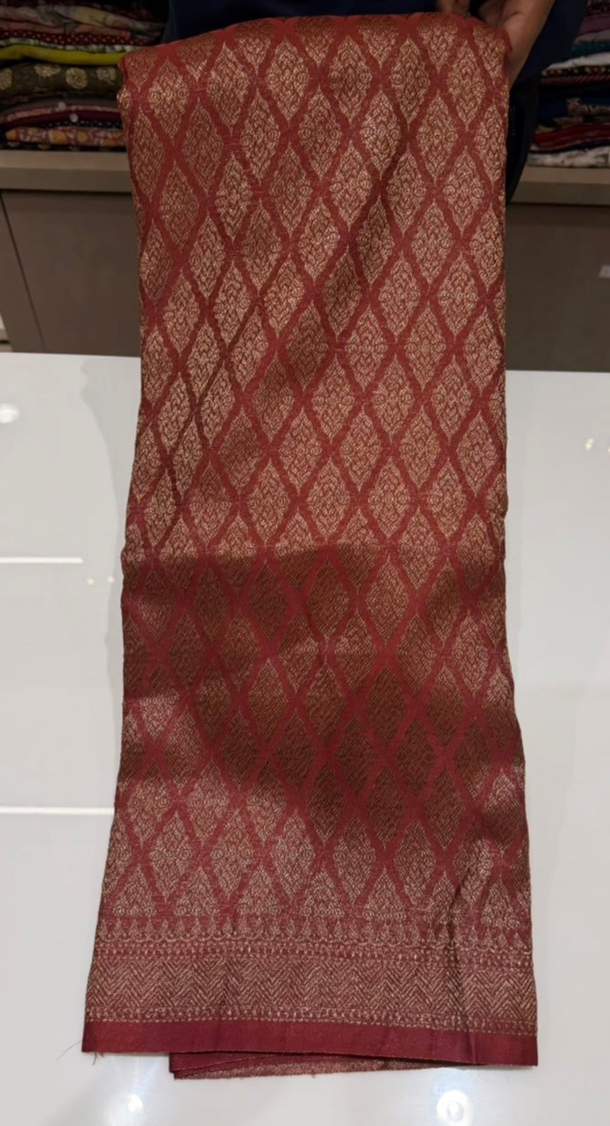 OFFER SALES  SAREES - IHA 35937