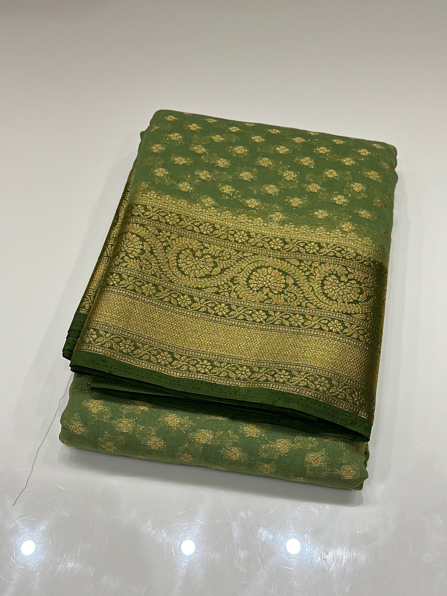 OFFER SALES SAREES - IHA 27178