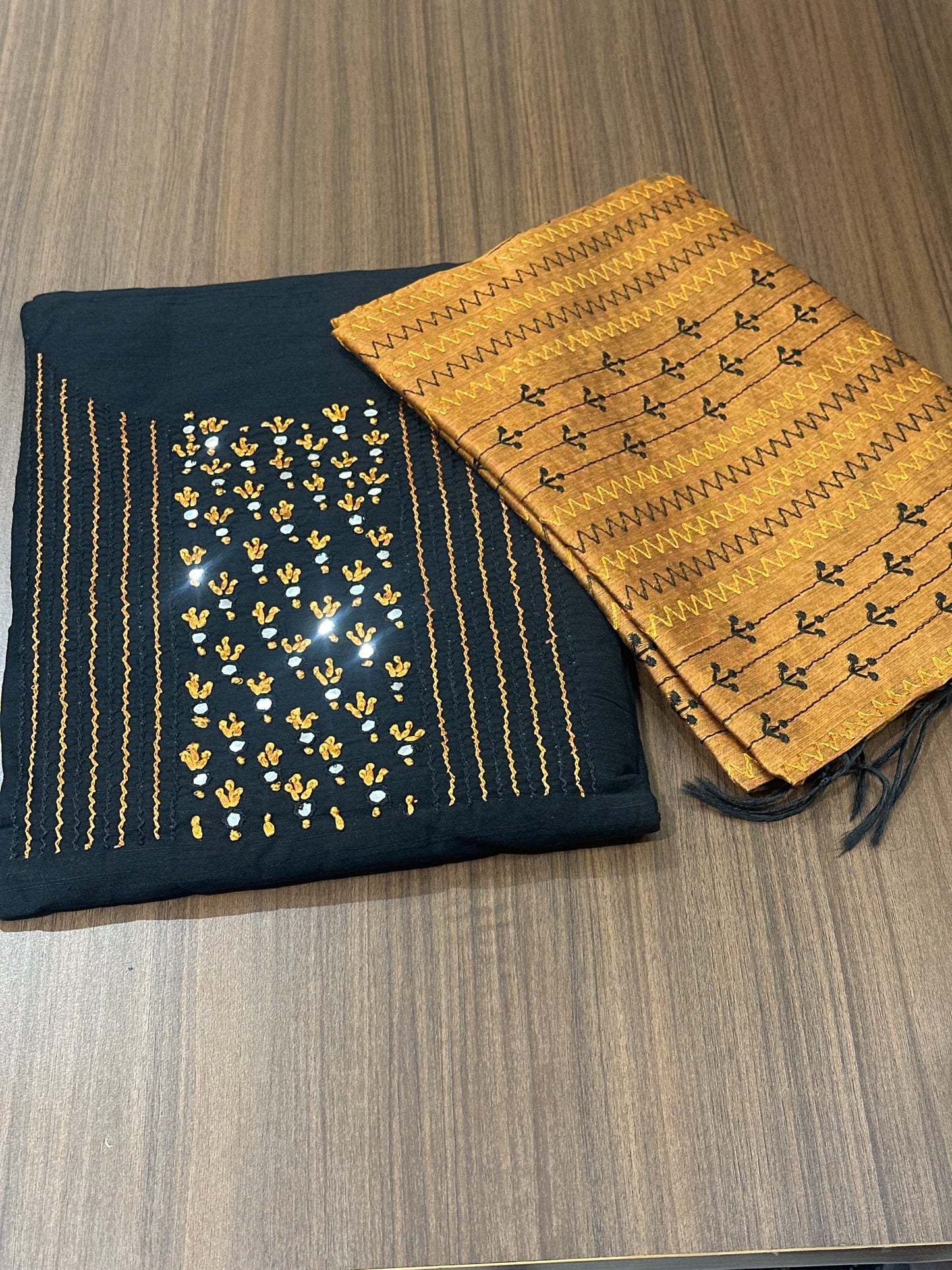OFFER SALES UNSTITCHED SALWAR SUITS -  IHA 33809