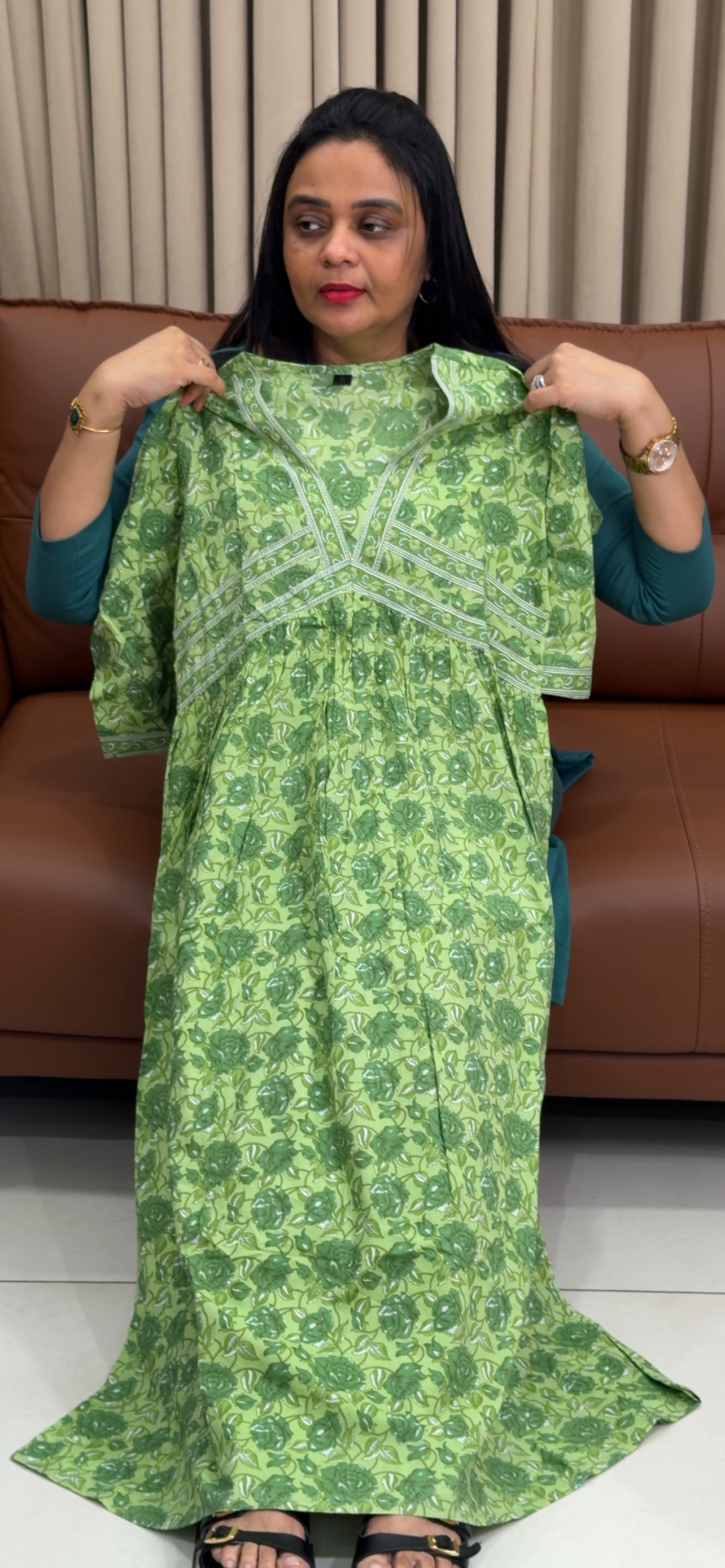 OFFE SALES TOPS - IHA 34774