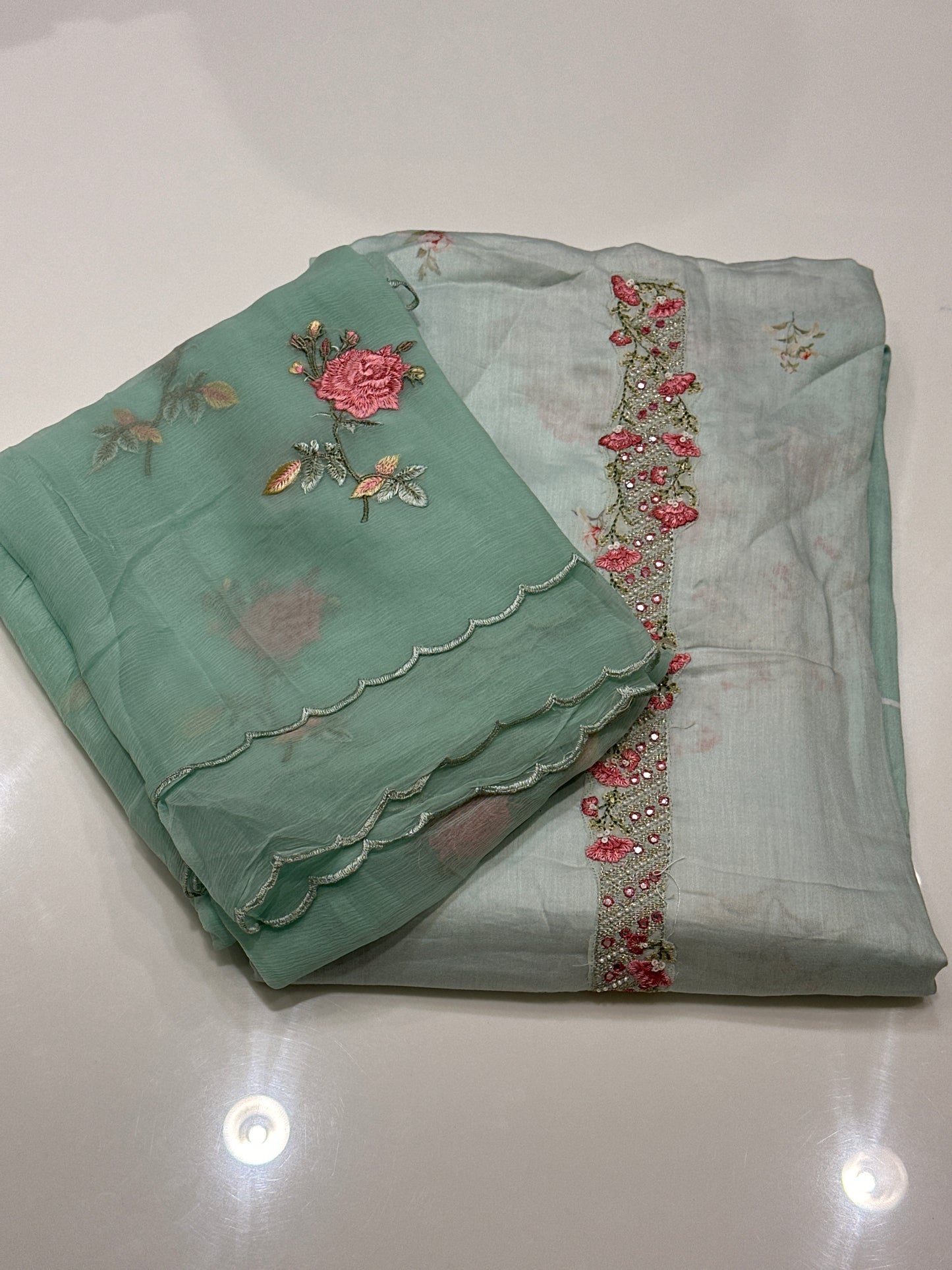 OFFER SALES UNSTITCHED SALWAR SUITS -  IHA 33518