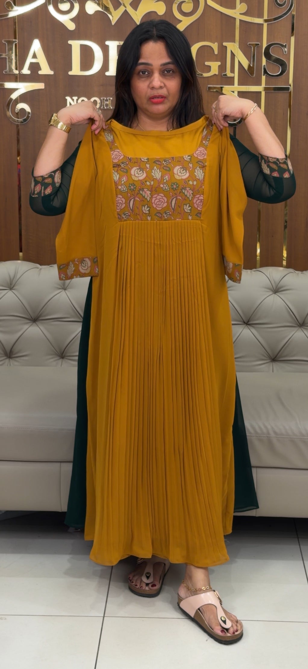 IHA'S IN-HOUSE ALINE TOPS - IHA 29235