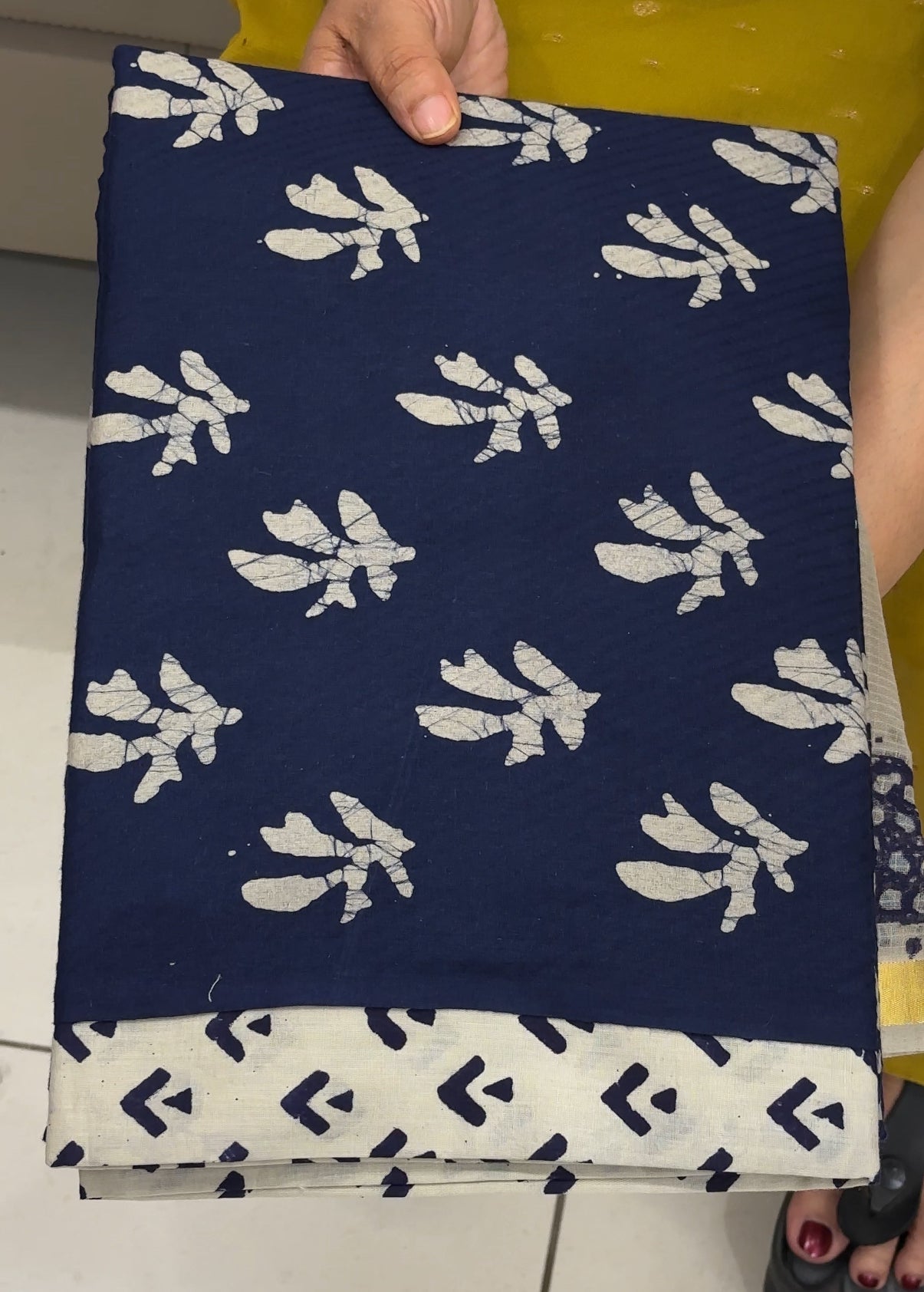 BATIK PRINTED UNSTITCHED SALWAR SUITS - IHA 28574