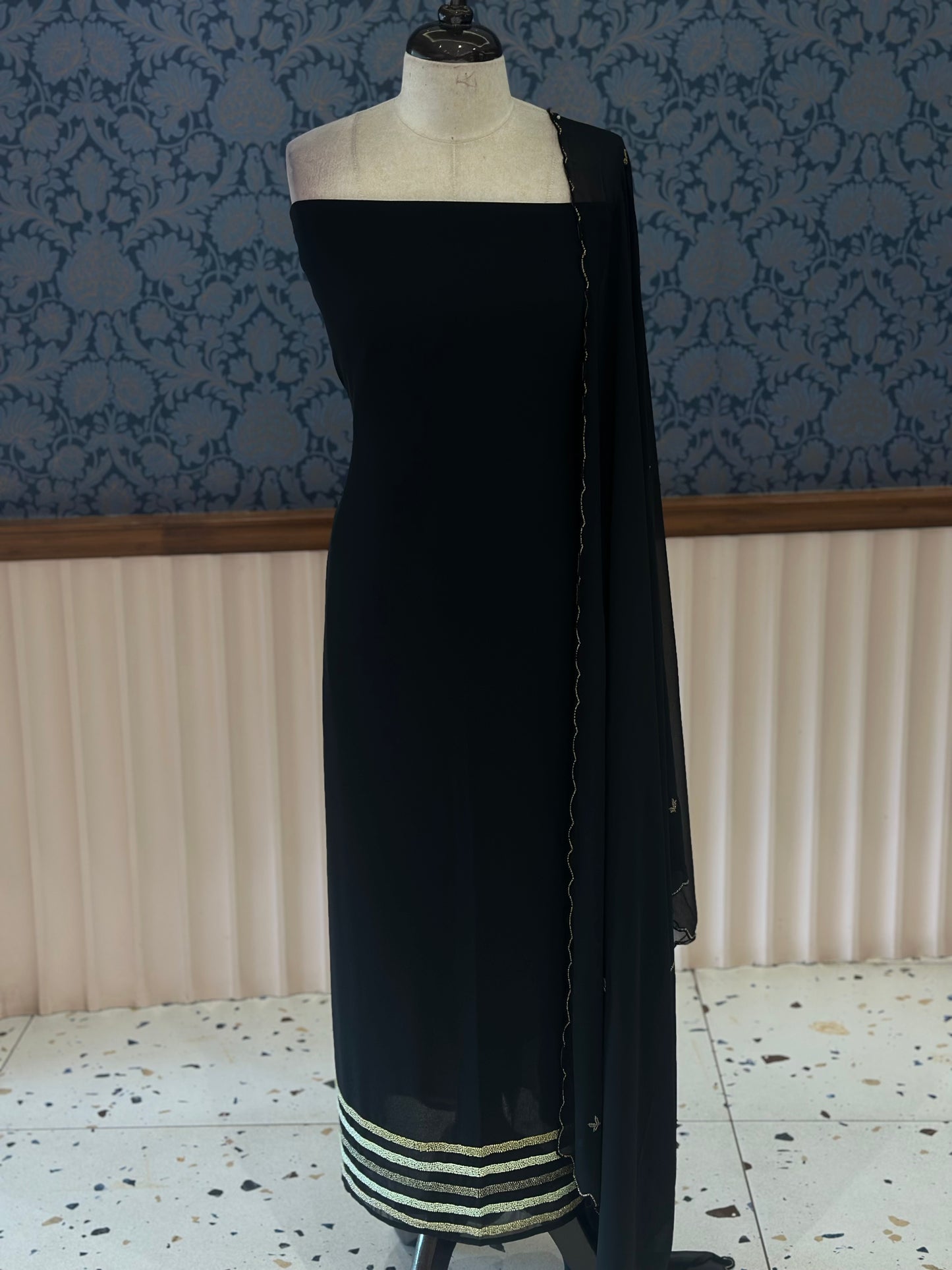 OFFER SALES UNSTITCHED SALWAR SUITS -  IHA 33436