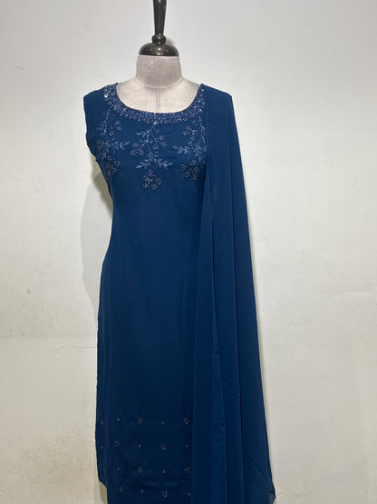 OFFER SALES READY TO WEAR SETS  -  IHA 35622