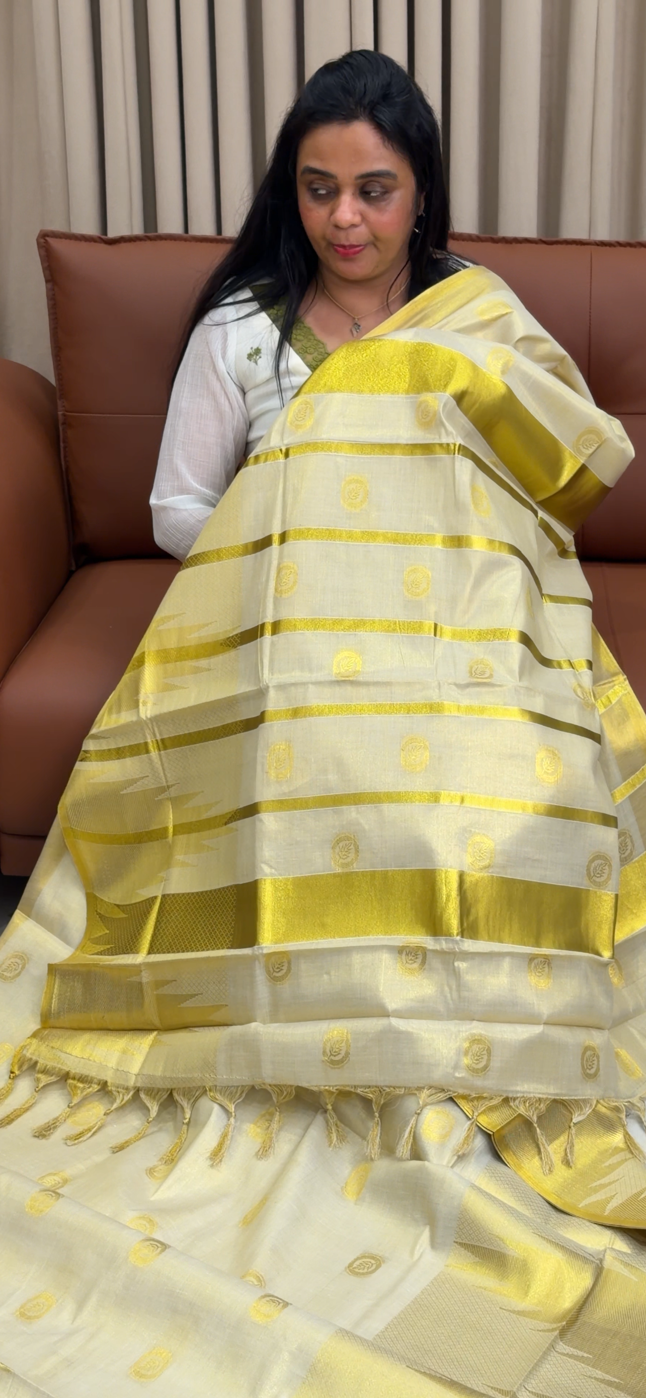 OFFER ONAM SAREES - IHA 34938