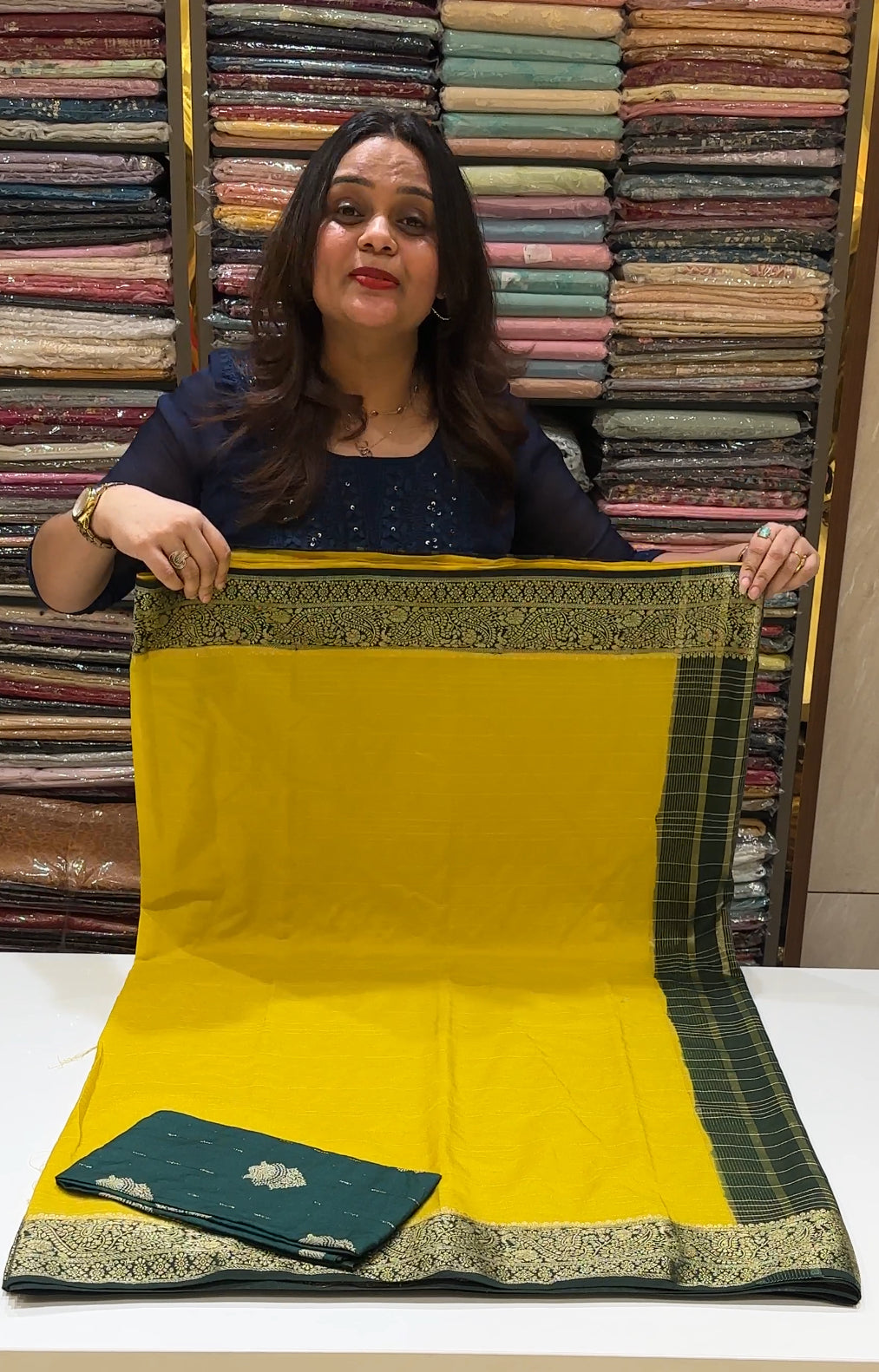 SEMI BANARASI SAREE - IHA 16359