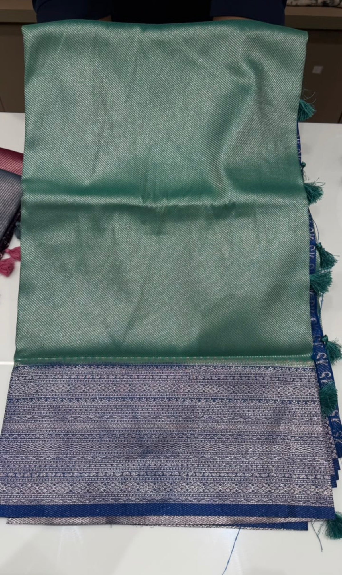 OFFER SALES  SAREES - IHA 35937