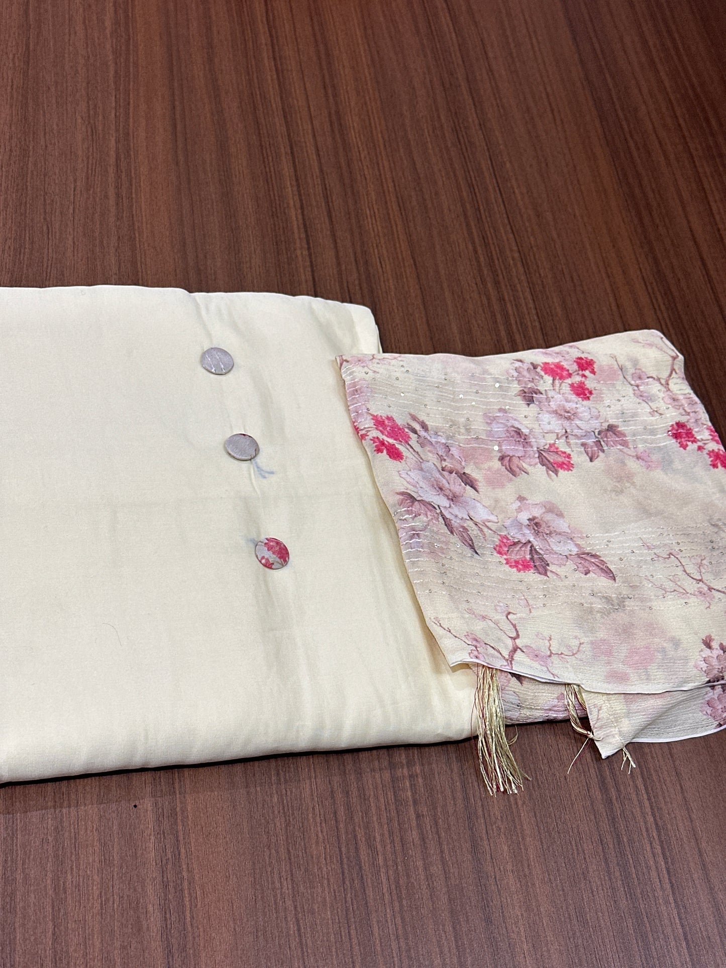 OFFER SALES UNSTITCHED SALWAR SUITS -  IHA 33925