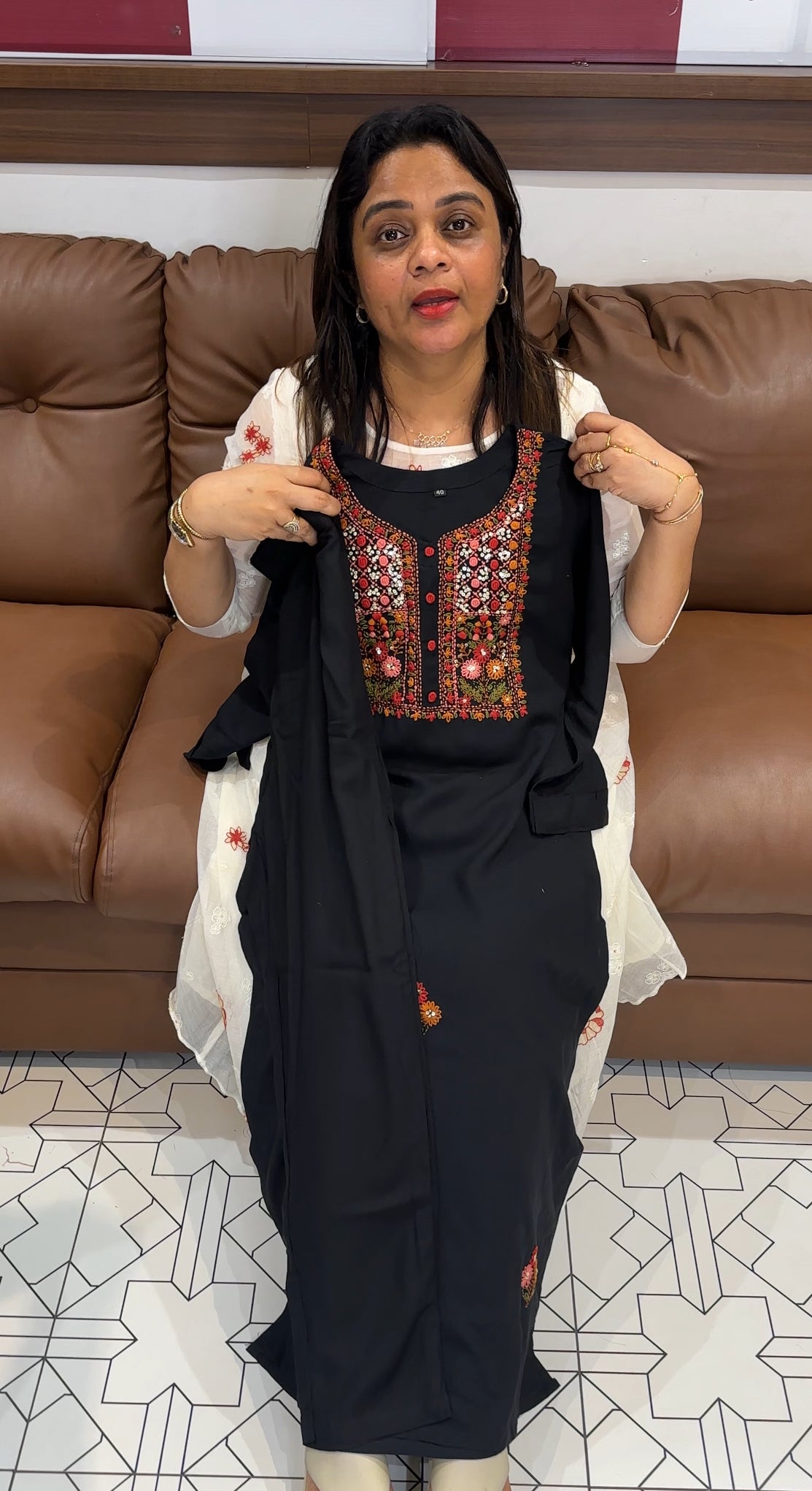 RAYON TOP, AND BOTTOM - IHA 24775