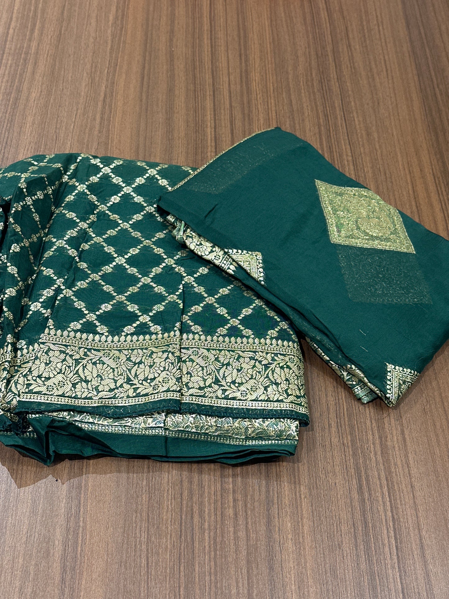 OFFER SALES UNSTITCHED SALWAR SUITS -  IHA 33916