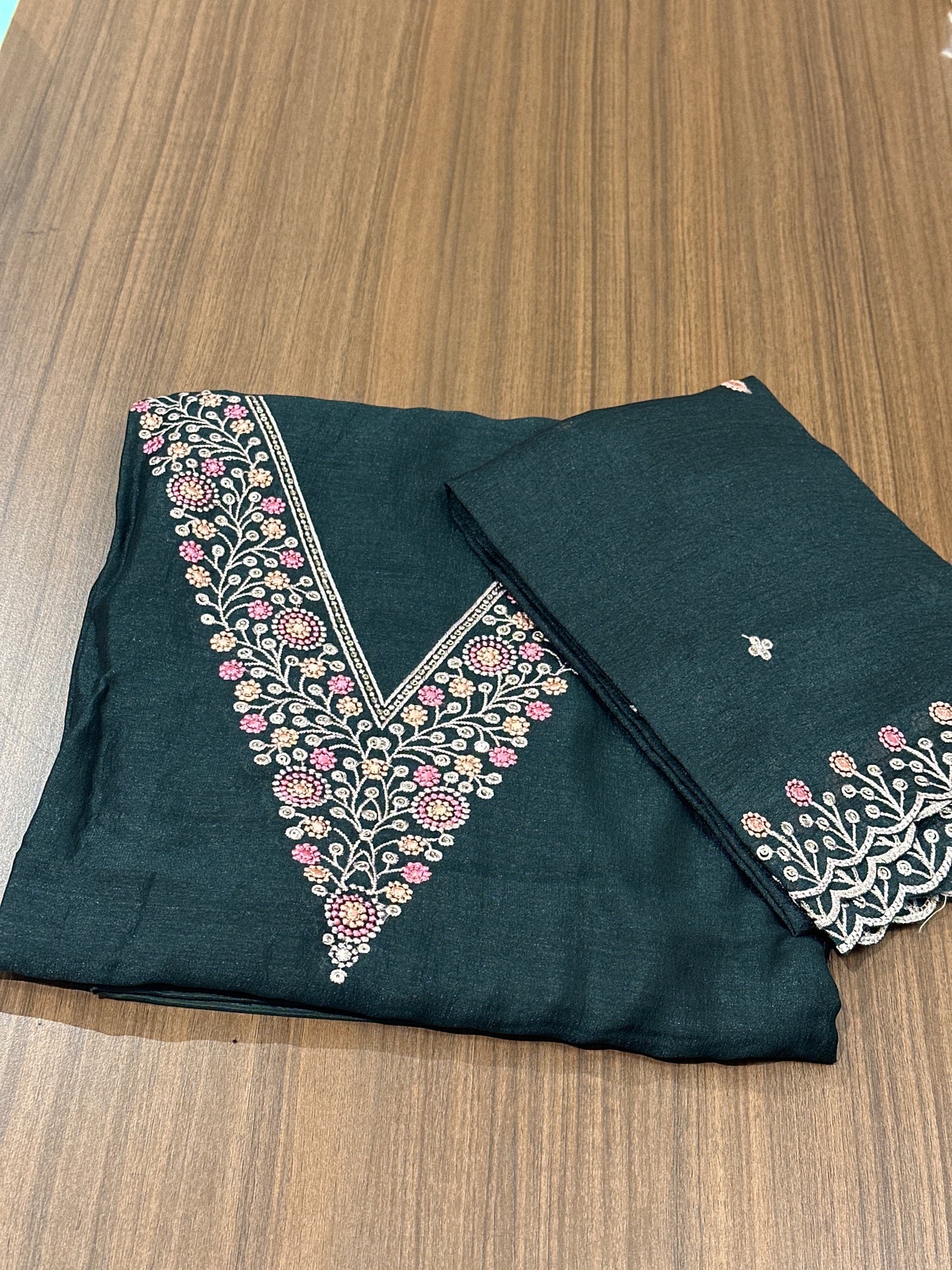 OFFER SALES UNSTITCHED SALWAR SUITS -  IHA 33901