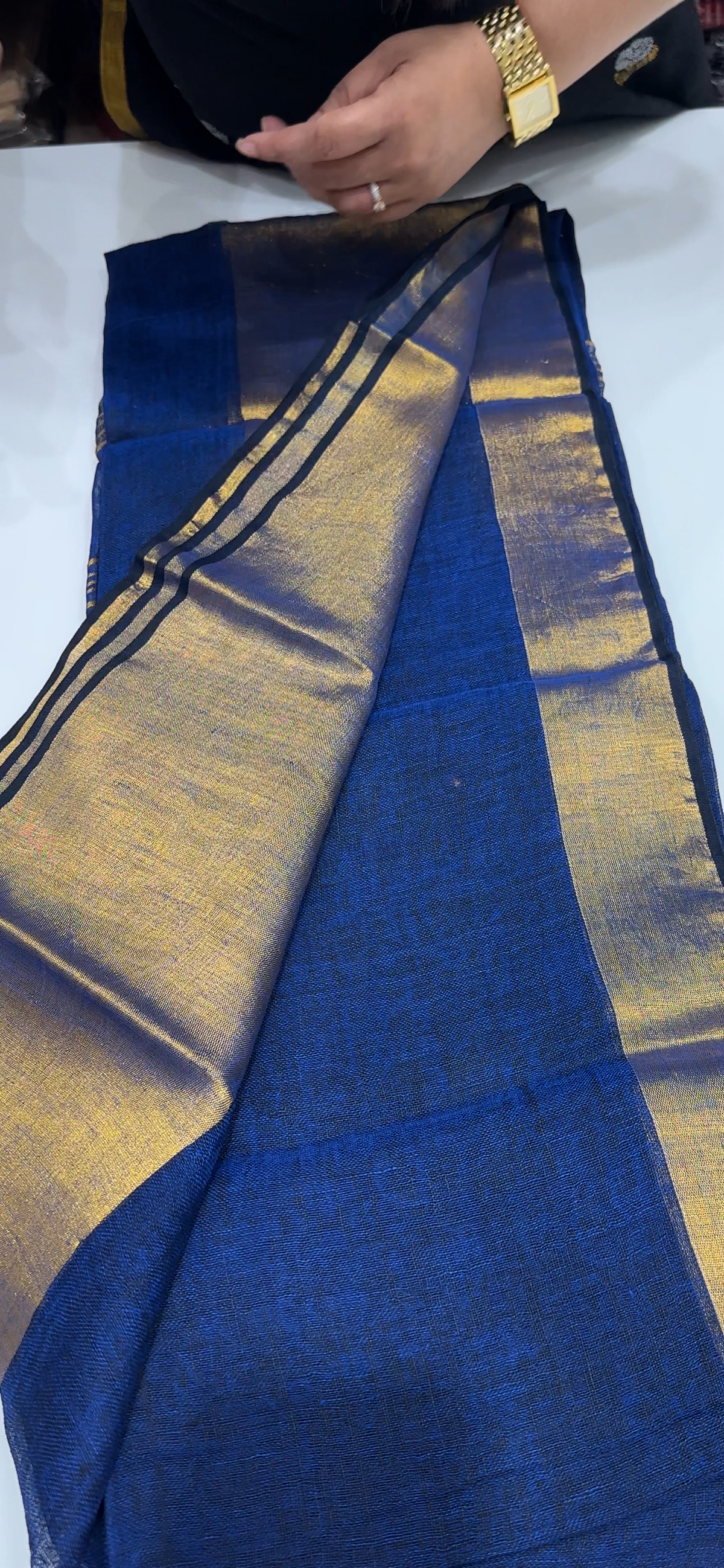 OFFER SALES SAREES - IHA 35468