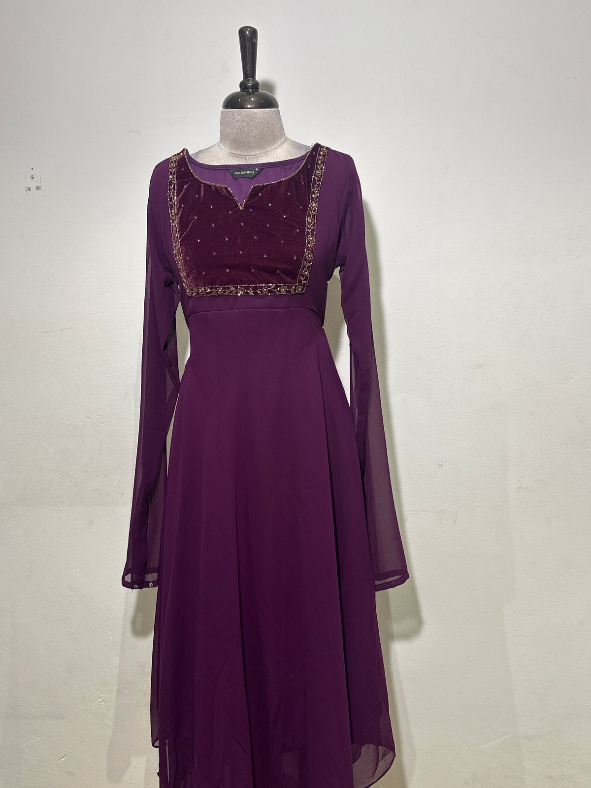 OFFER SALES TOP'S -  IHA 35651