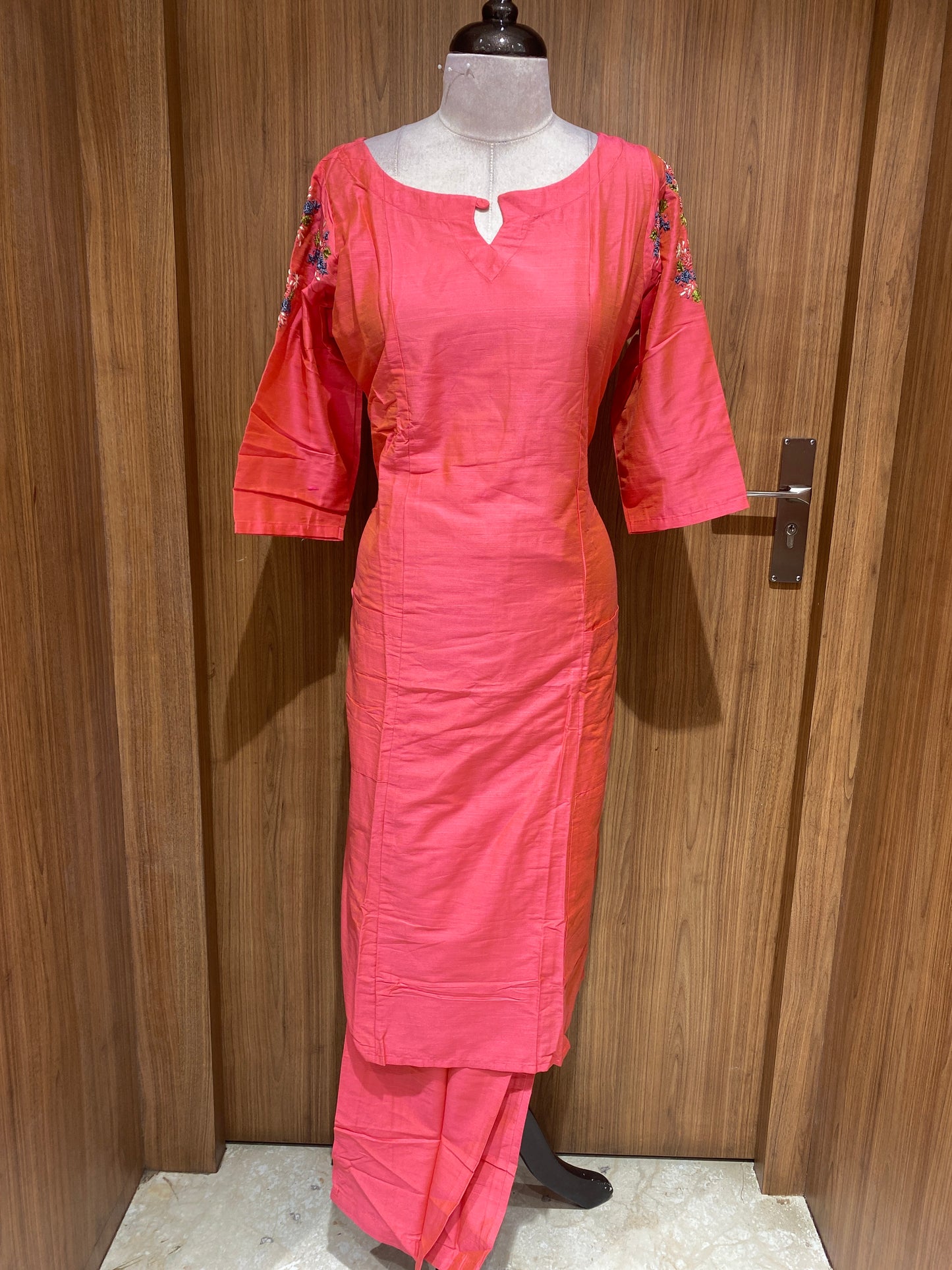 OFFER SALES TOP AND BOTTOM - IHA 27057