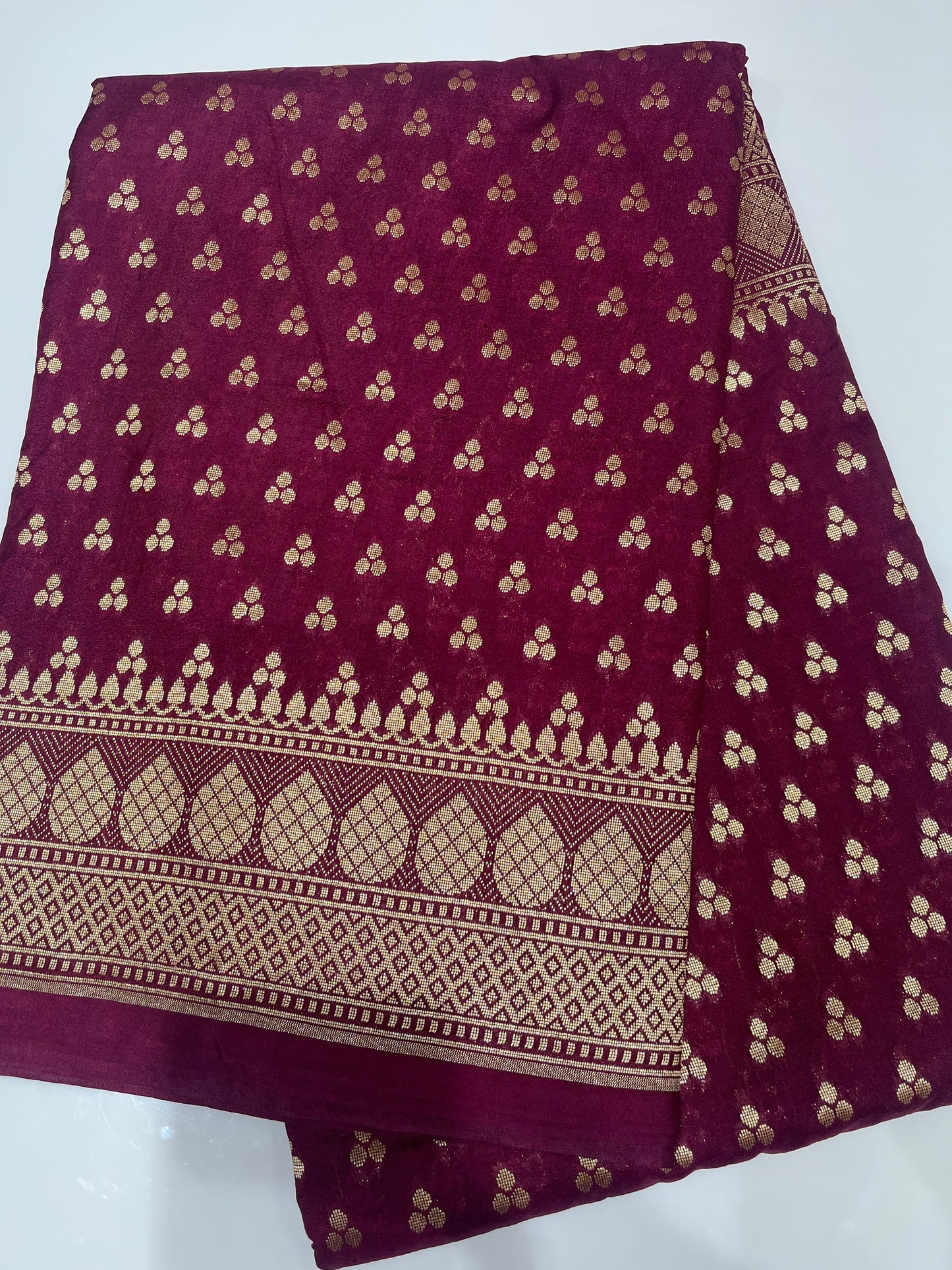 OFFER SALES SAREES -  IHA 34228