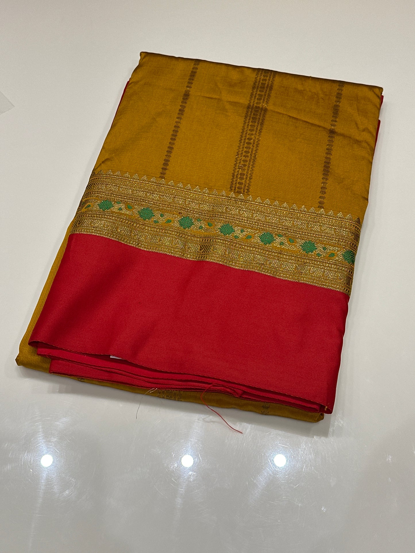 OFFER SALES SAREES - IHA 27182