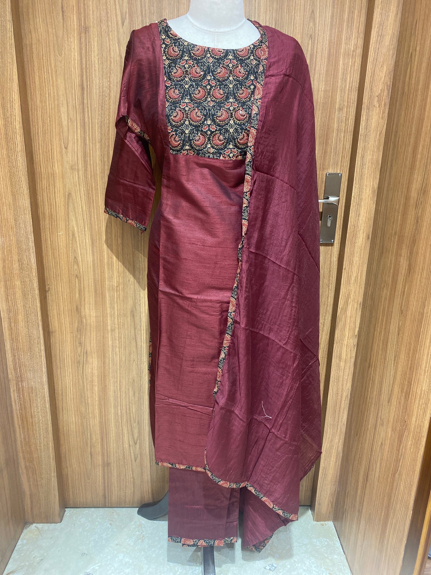 OFFER SALES TOP AND BOTTOM - IHA 27066