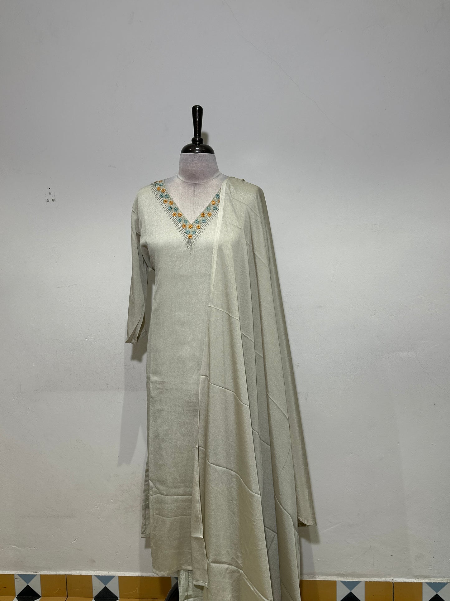 OFFER SALES TOP AND  BOTTOM  -  IHA 34293