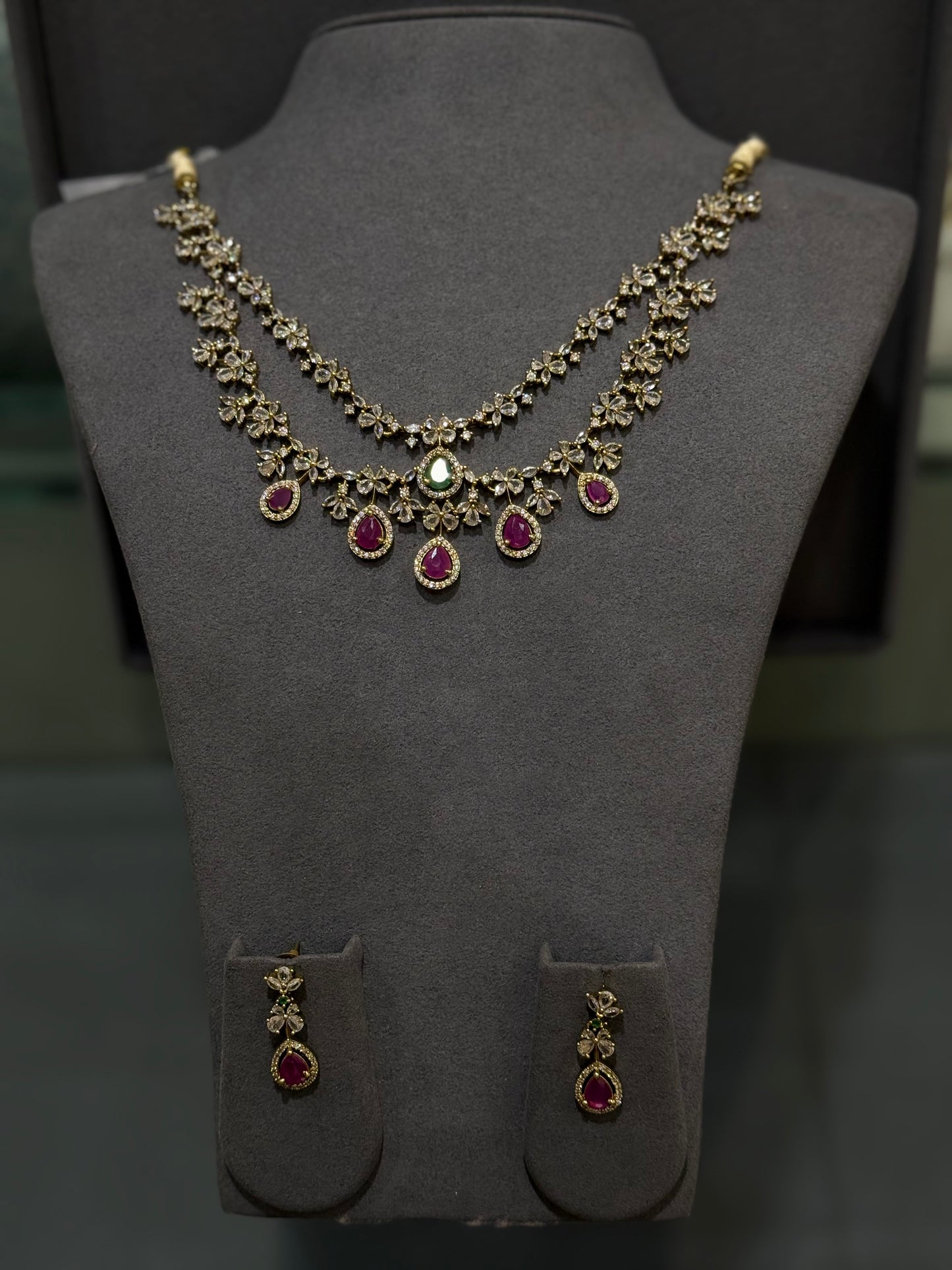DESIGNER NECKLACE SETS - IHA 26304