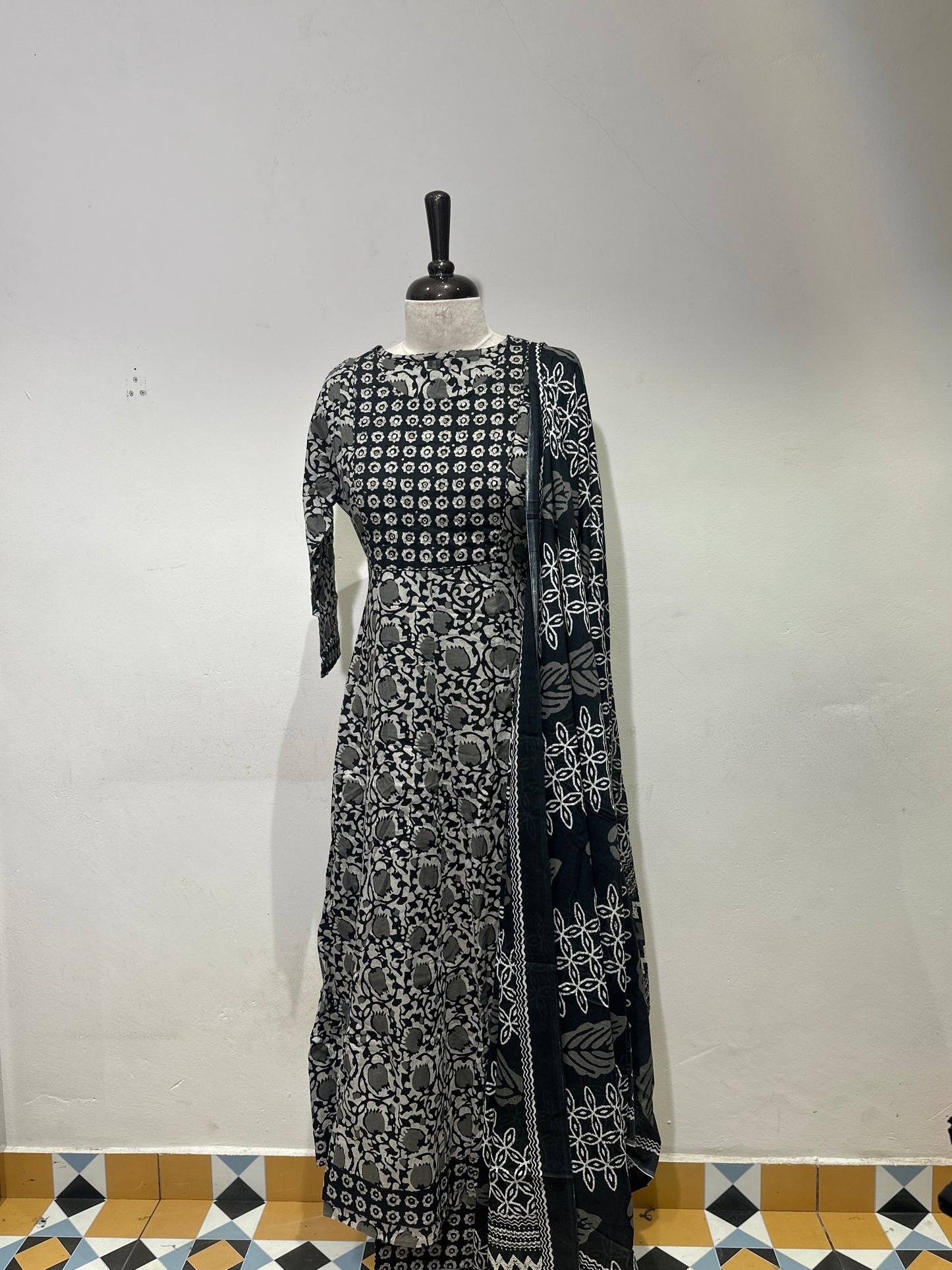 OFFER SALES TOP AND  BOTTOM  -  IHA 34334