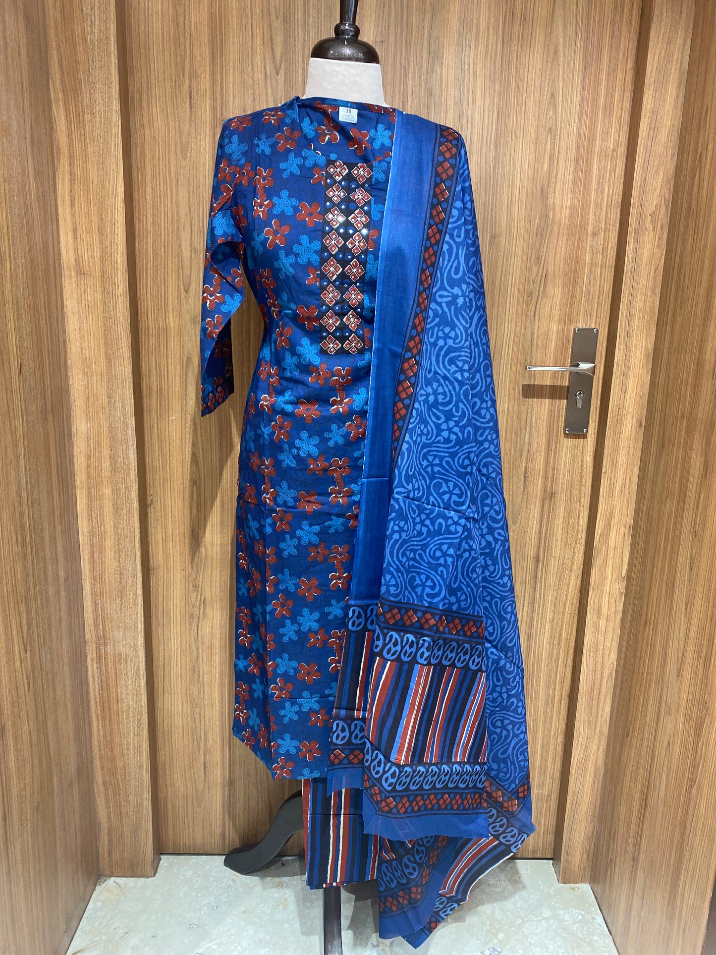 OFFER SALES TOP AND BOTTOM - IHA 27057