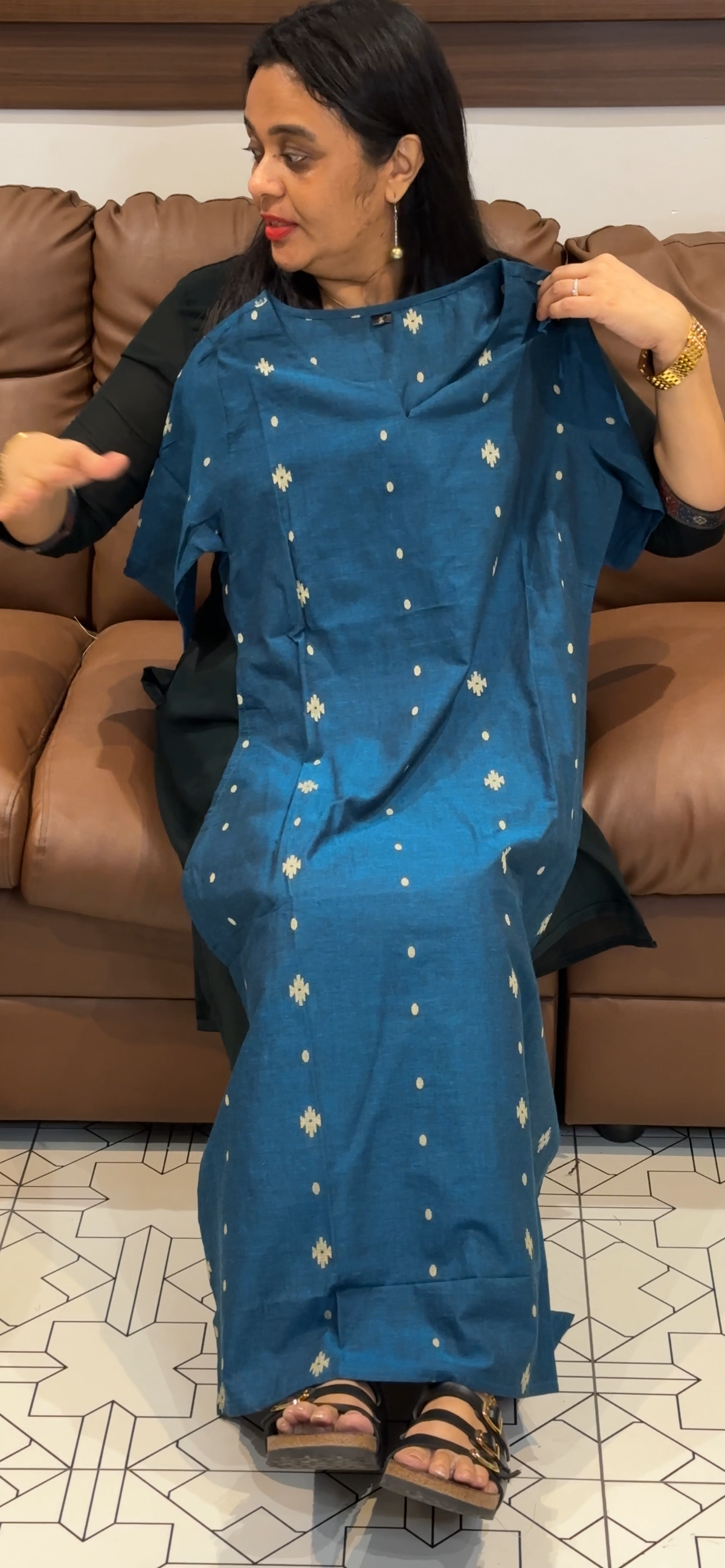 OFFER SALES  TOPS - IHA 35573