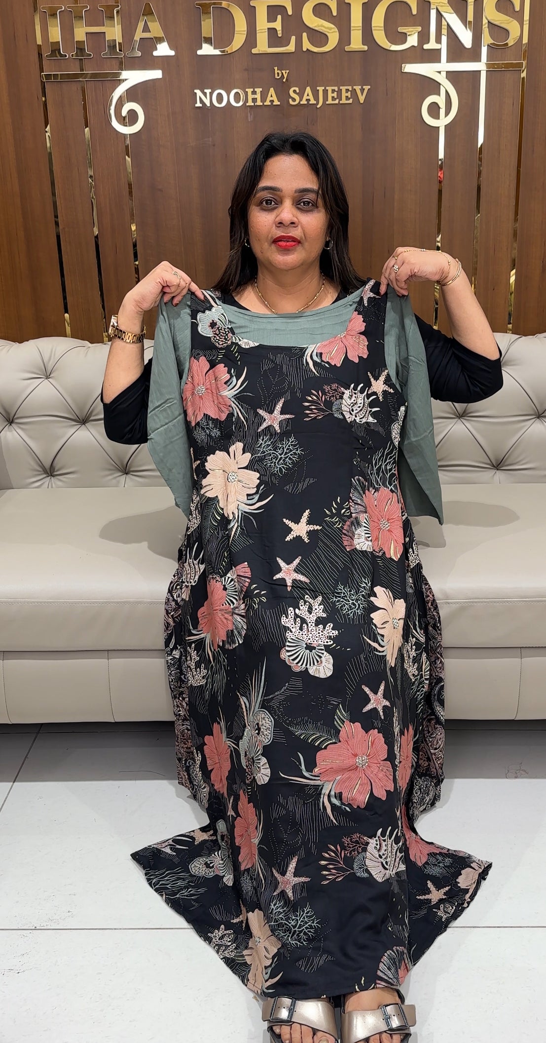 IHA'S IN-HOUSE PRINTED PINAFORE TOPS - IHA 24324