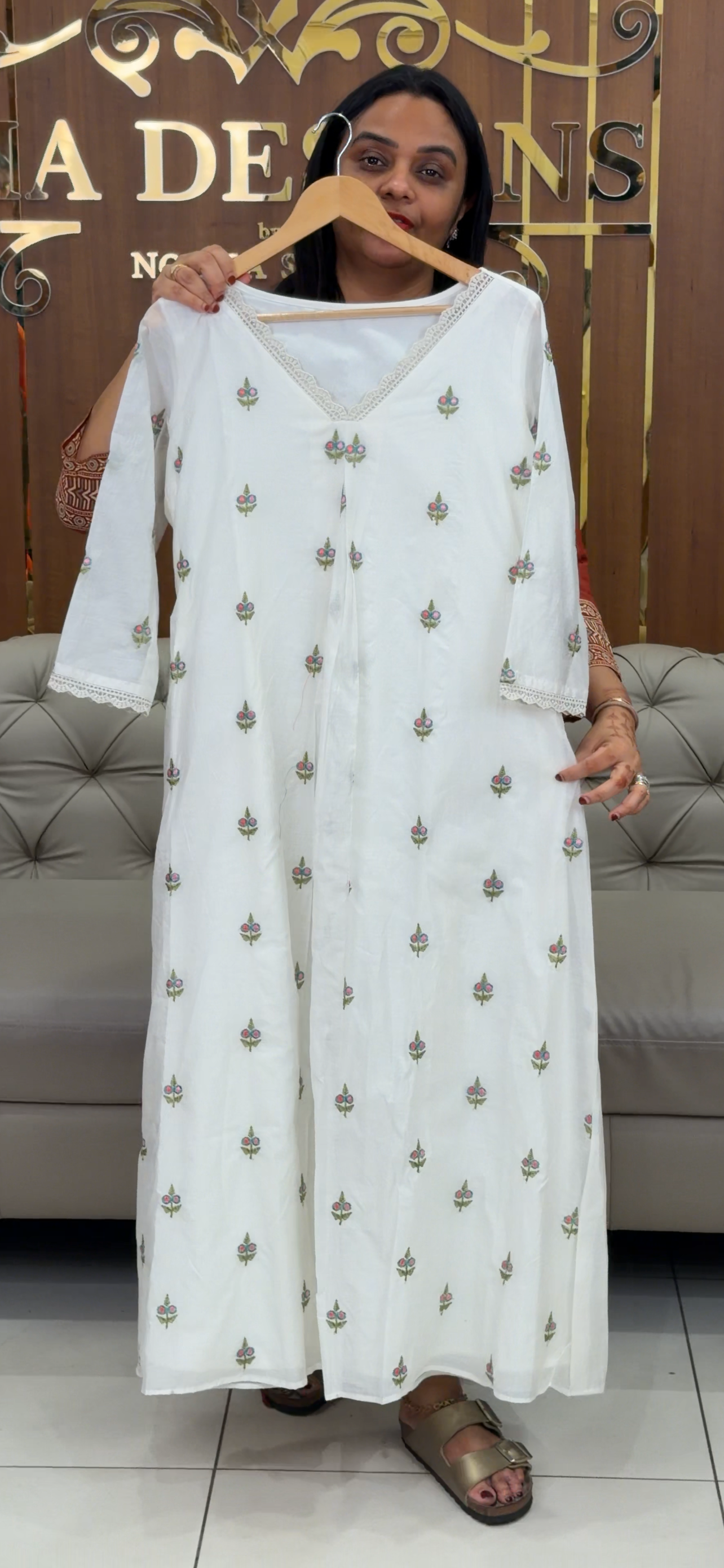 IHA'S IN-HOUSE ALINE TOPS - IHA 31873