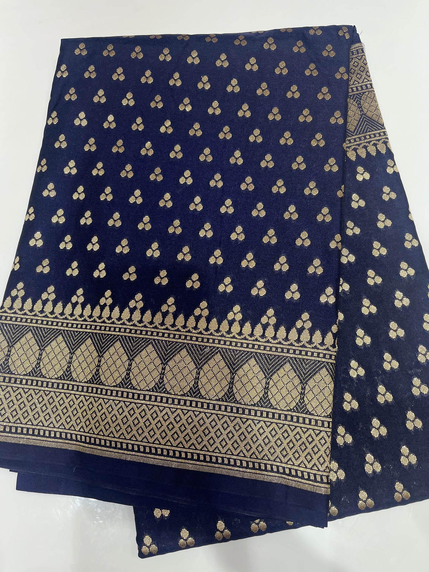 OFFER SALES SAREES -  IHA 34228
