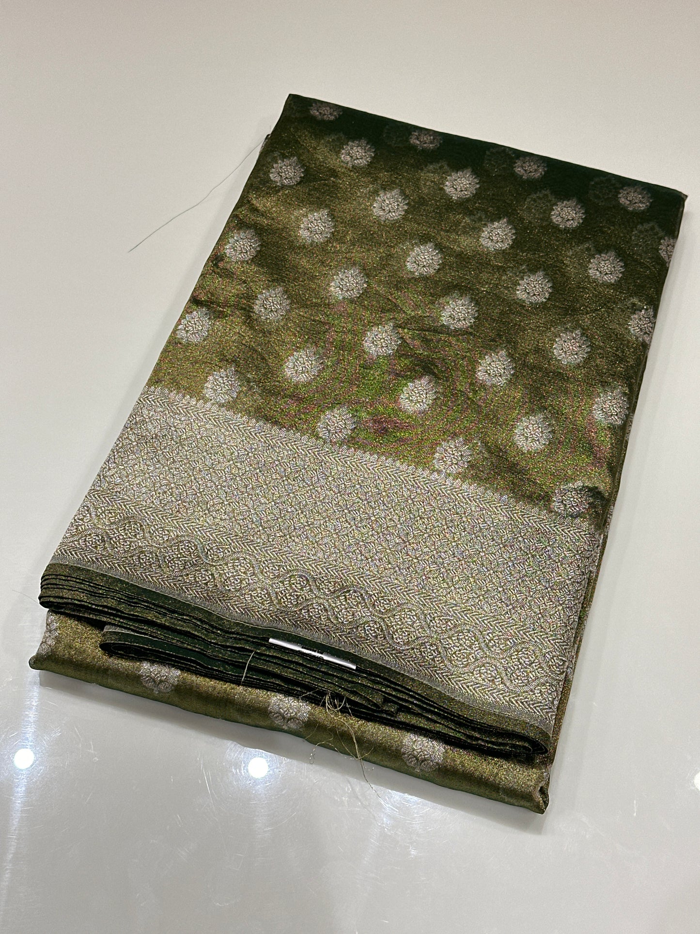 OFFER SALES SAREES - IHA 27137