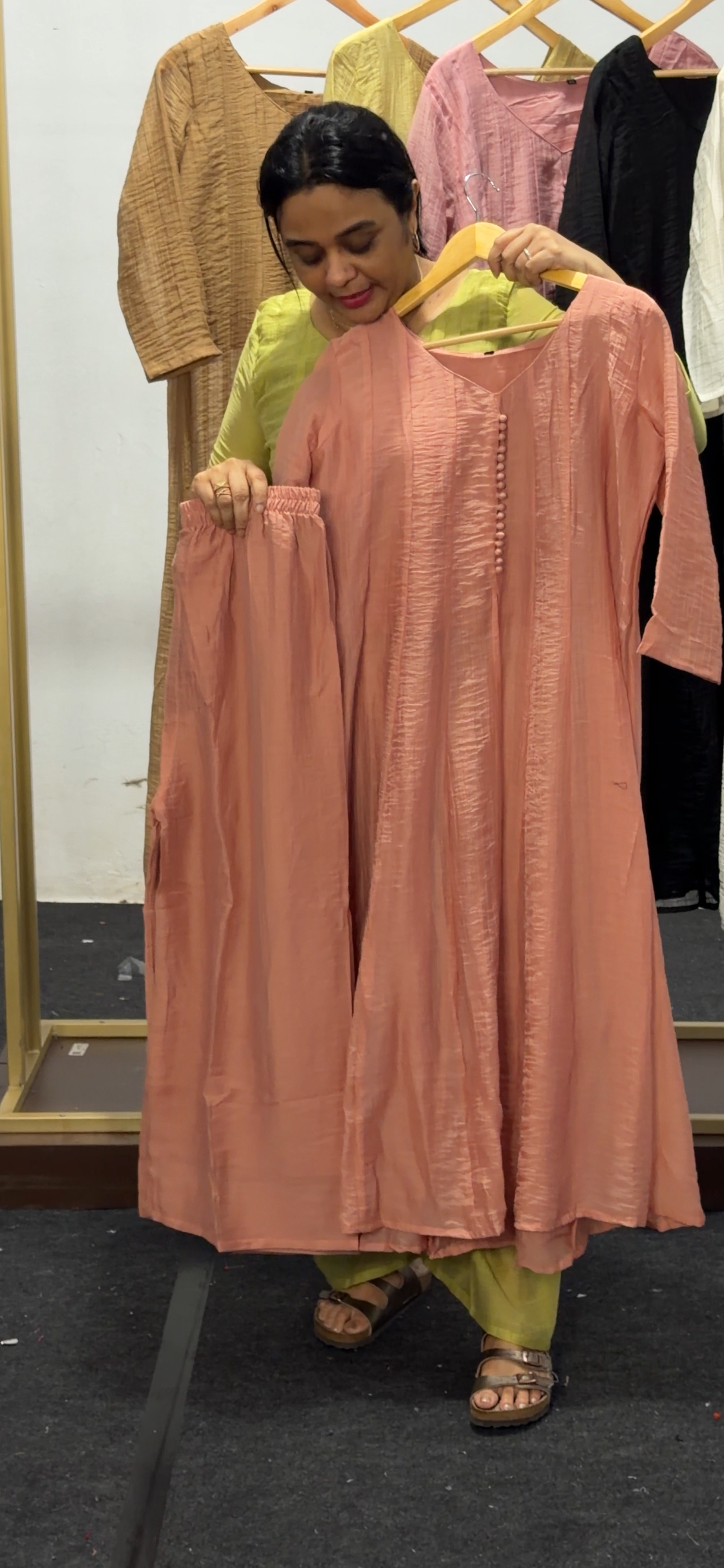 IMPORTED TOP AND BOTTOM  - IHA 36069
