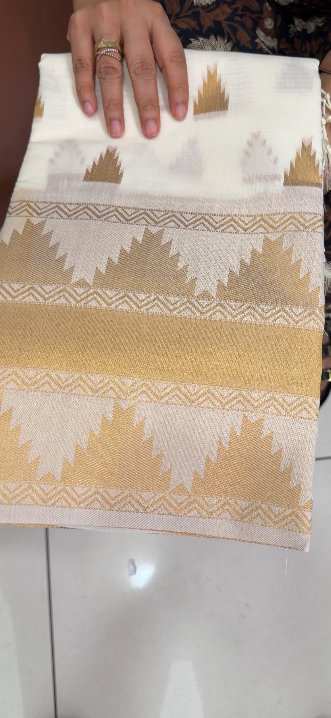 MUL CHANDERI SAREES - IHA 34096