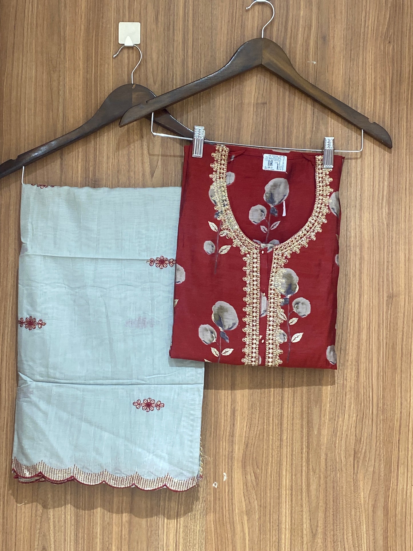 OFFER SALES UNSTITCHED SALWAR SUITS - IHA 26991