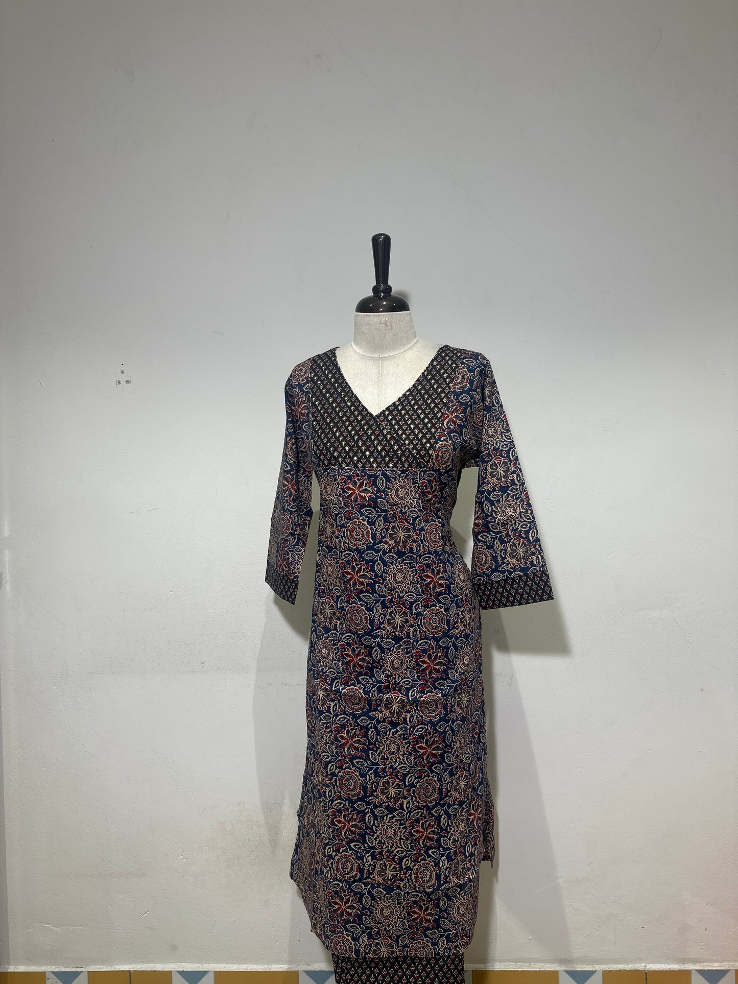 OFFER SALES TOP AND  BOTTOM  -  IHA 34334