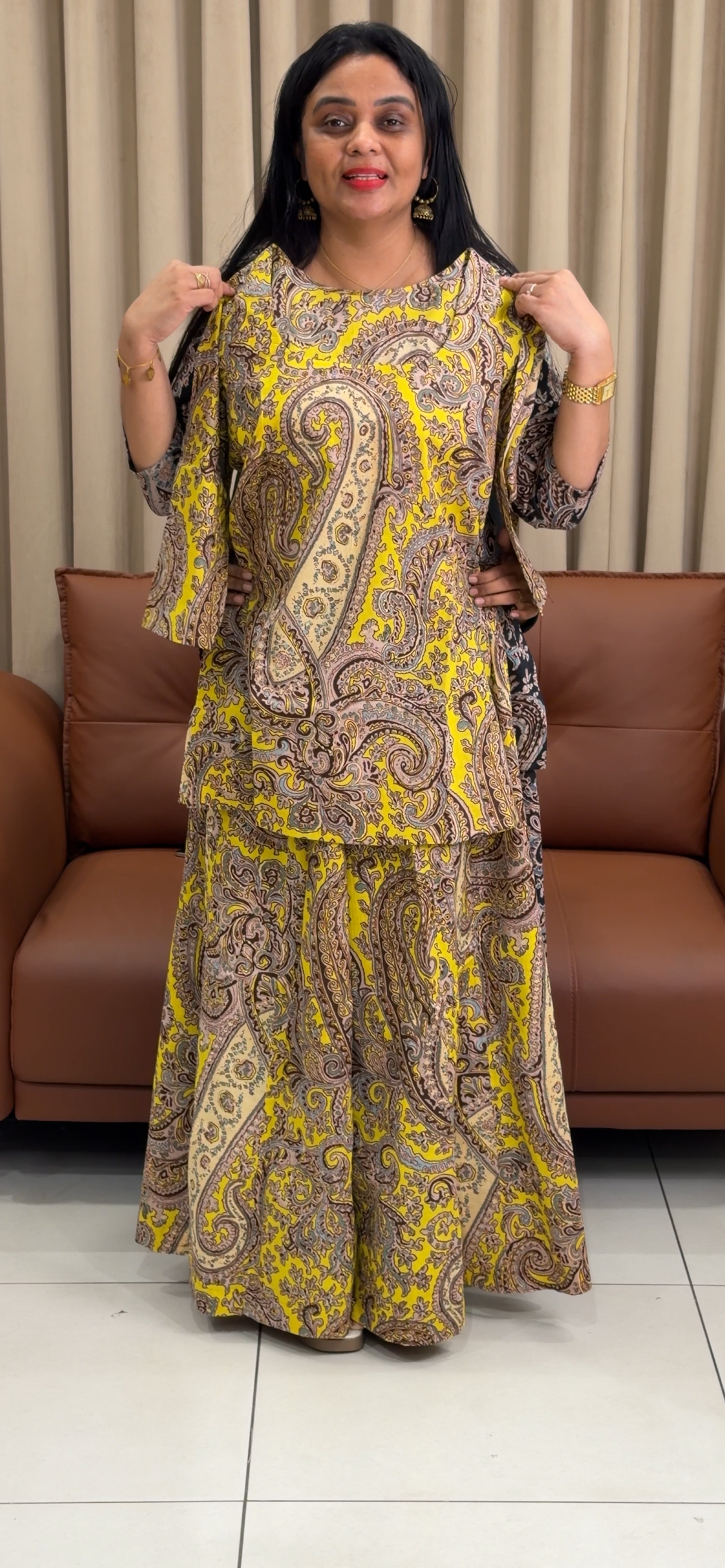 IHA'S IN-HOUSE SHORT TOP AND BOTTOM - IHA 35785