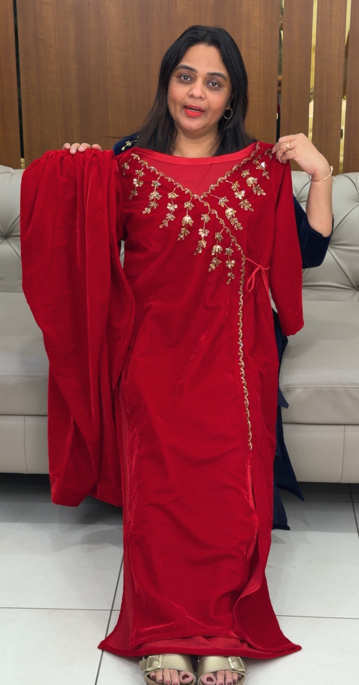 IHA'S IN-HOUSE HAND WORKED TOP AND BOTTOM - IHA 29833