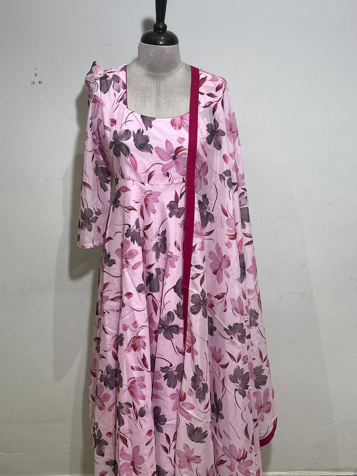 OFFER SALES TOP'S -  IHA 35680