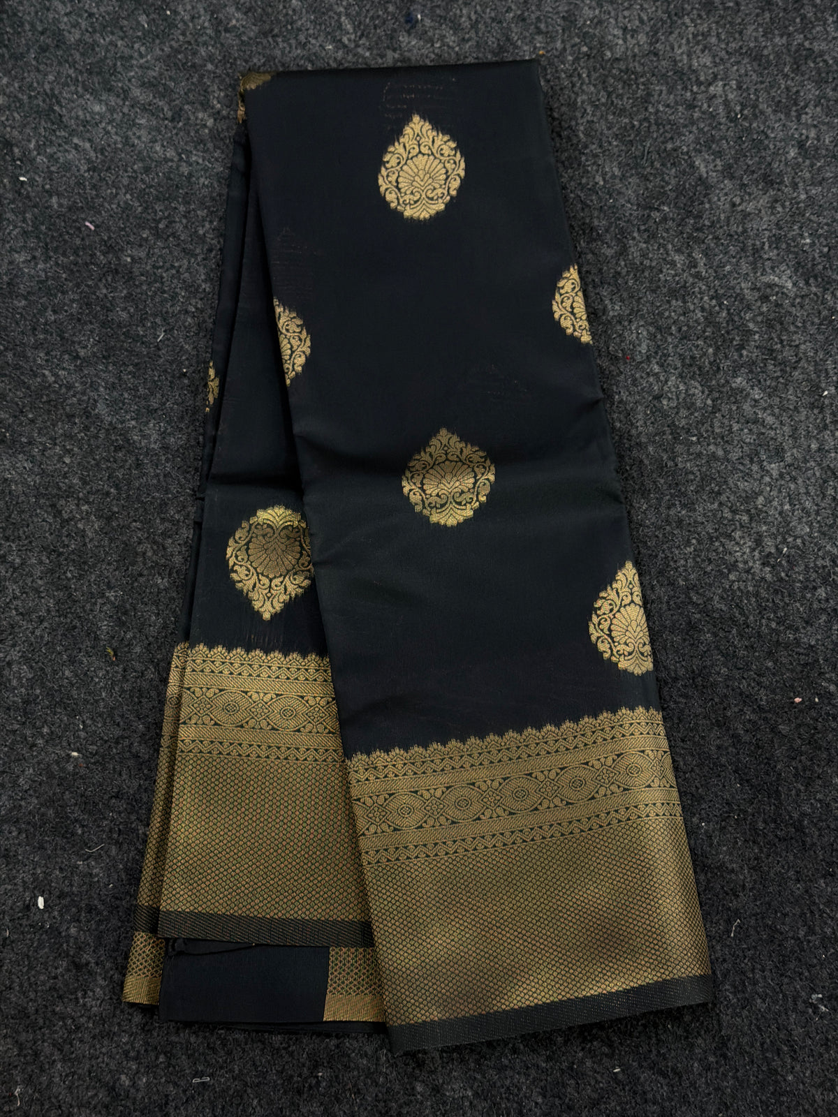 OFFER SALES SAREE -  IHA 35807
