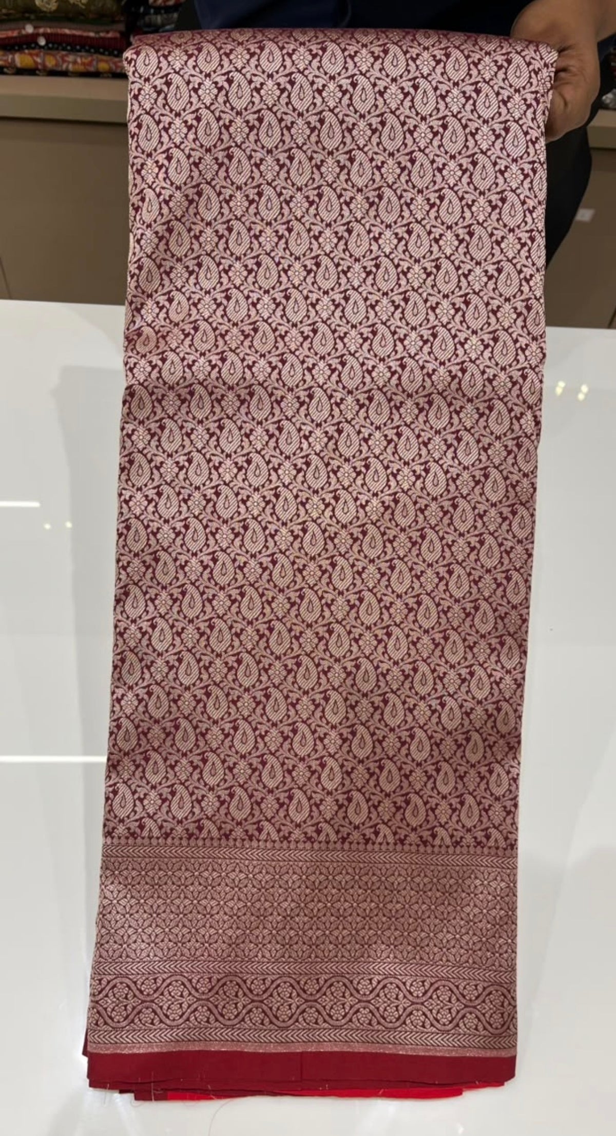 OFFER SALES SAREES - IHA 35918