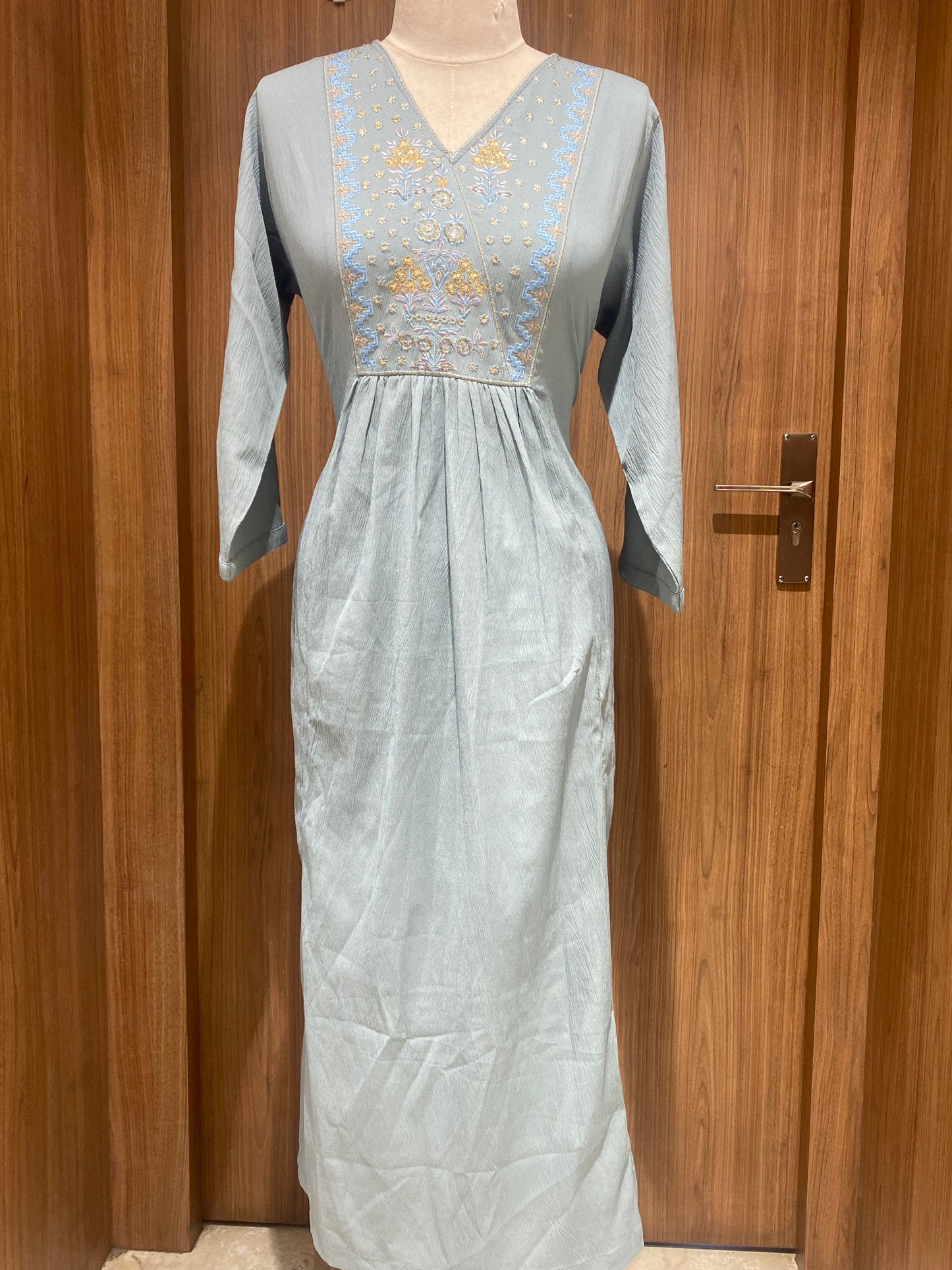 OFFER SALES TOPS COLLECTIONS - IHA 26995