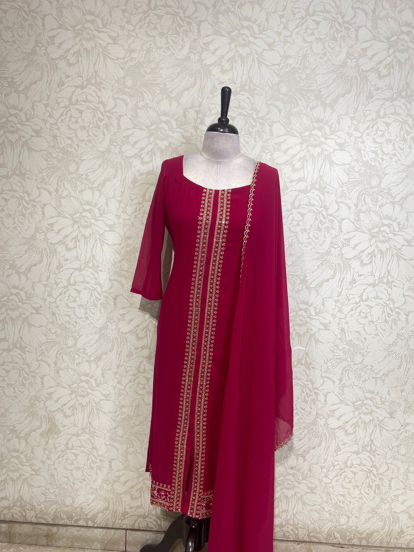 OFFER SALES TOPS COLLECTIONS - IHA 27023