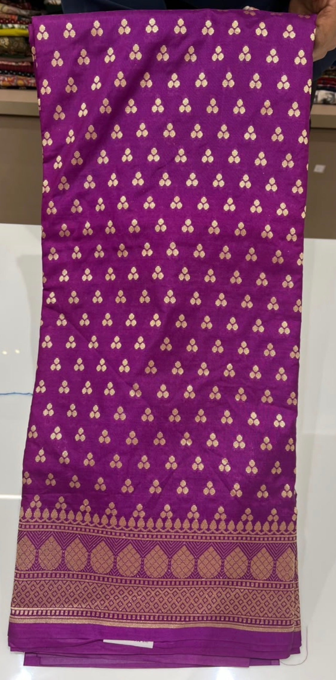 OFFER SALES  SAREES - IHA 35937