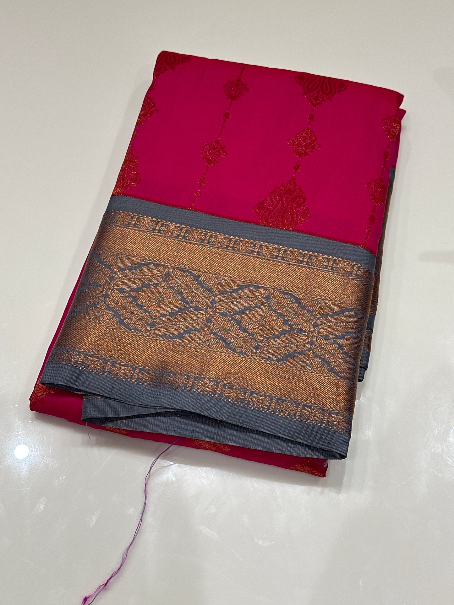OFFER SALES SAREES - IHA 27178