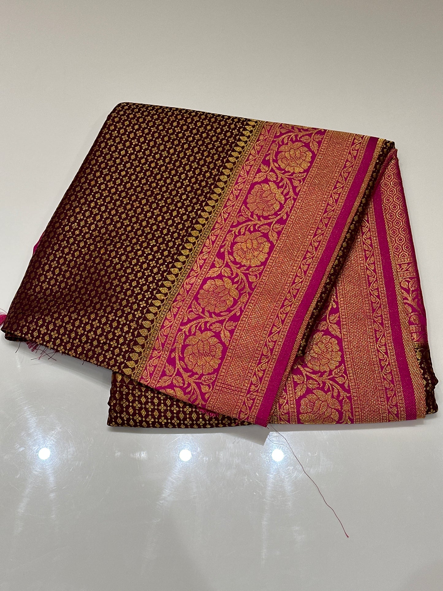 OFFER SALES SAREES - IHA 27131