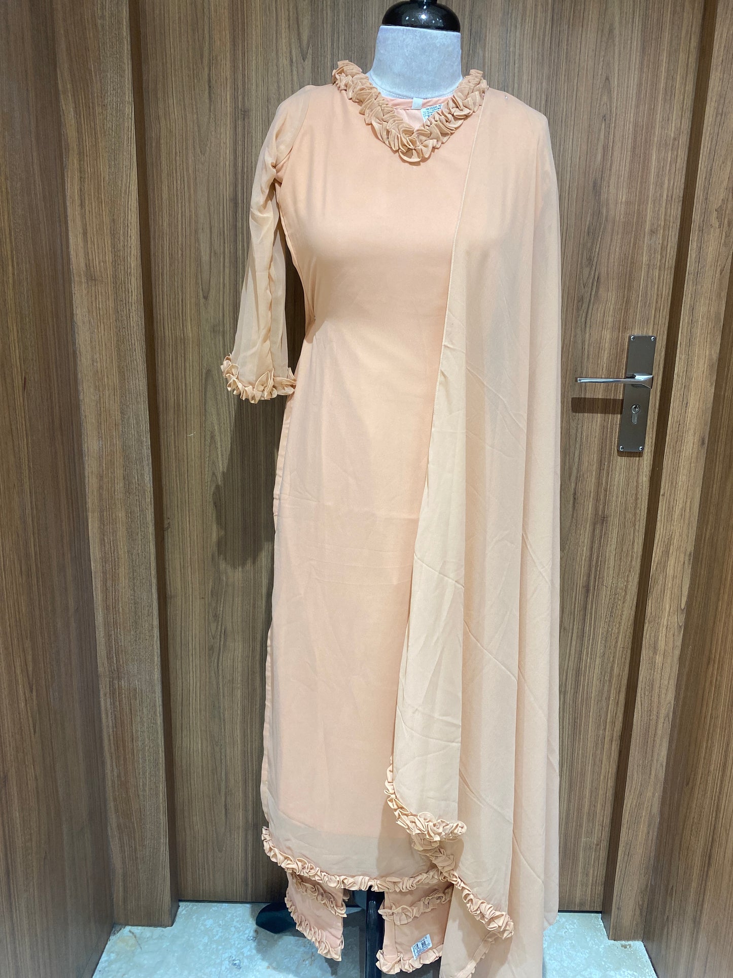 OFFER SALES TOP AND BOTTOM - IHA 27052