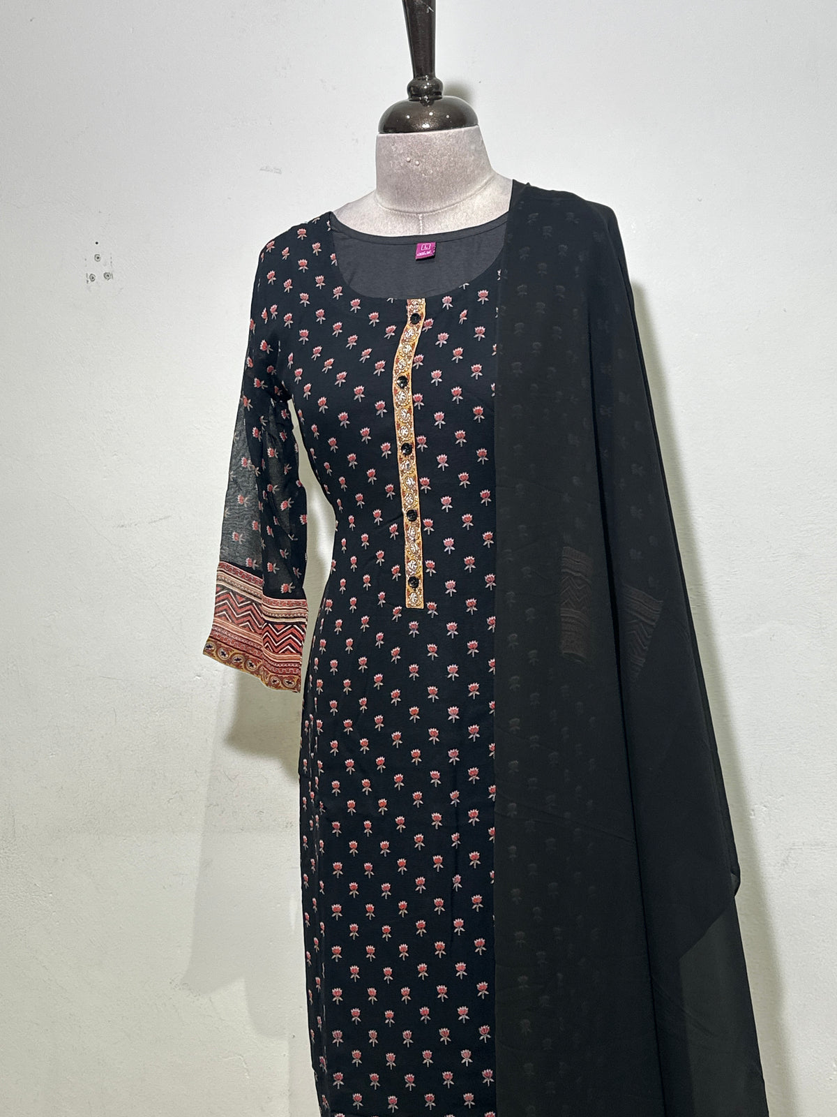 OFFER SALES TOP AND  BOTTOM  -  IHA 35694