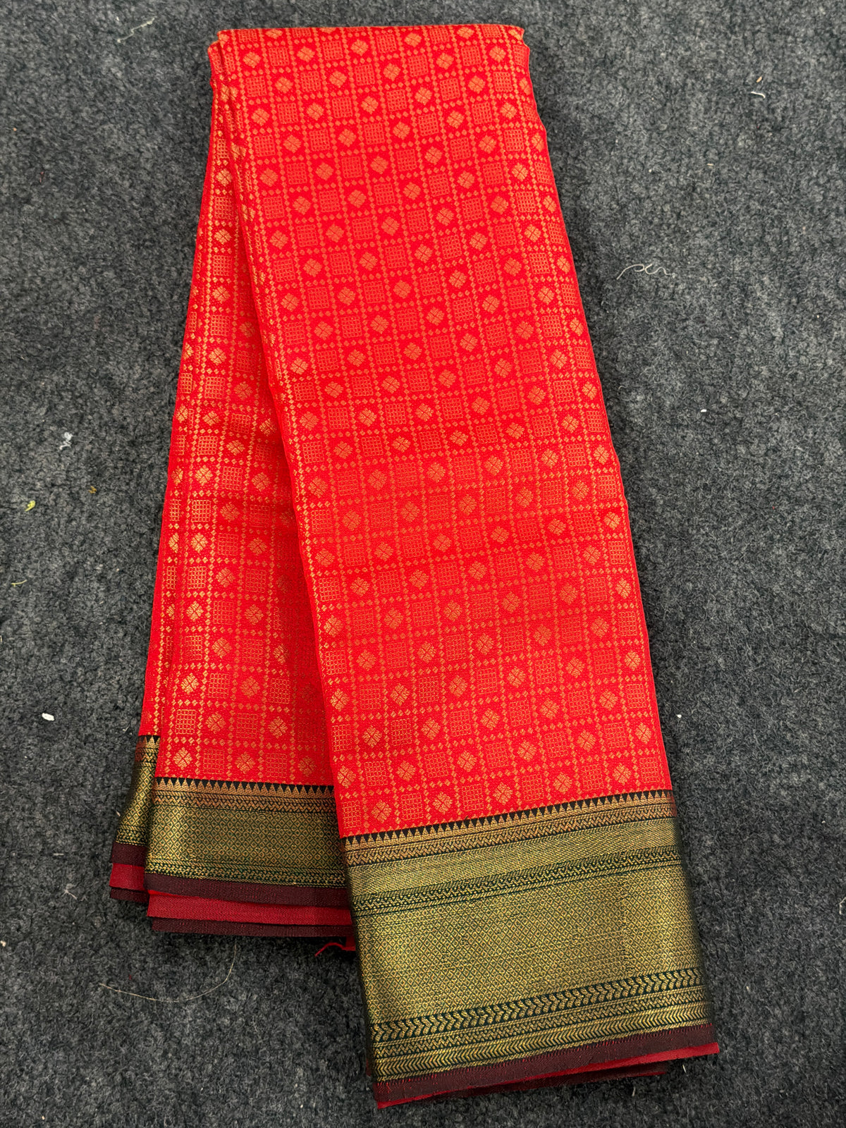 OFFER SALES SAREE -  IHA 35807