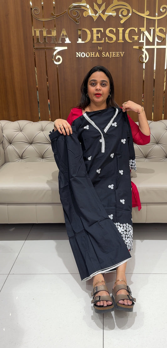 CHIKANKARI TOP AND BOTTOM - IHA 23255