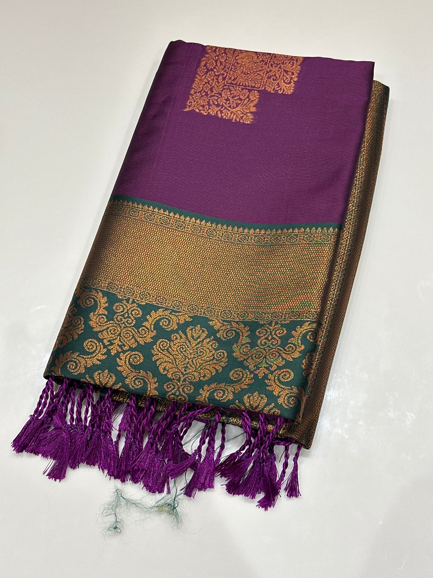 OFFER SALES SAREES - IHA 27178